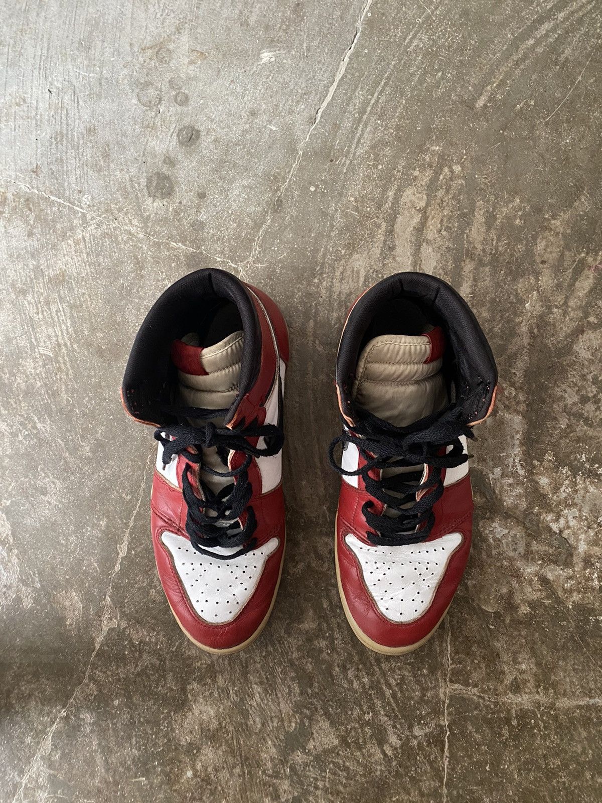 Nike × Vintage Vintage 1994 Nike Air Jordan 1 Chicago Retro High OG Size US 10 / EU 43 - 3 Thumbnail