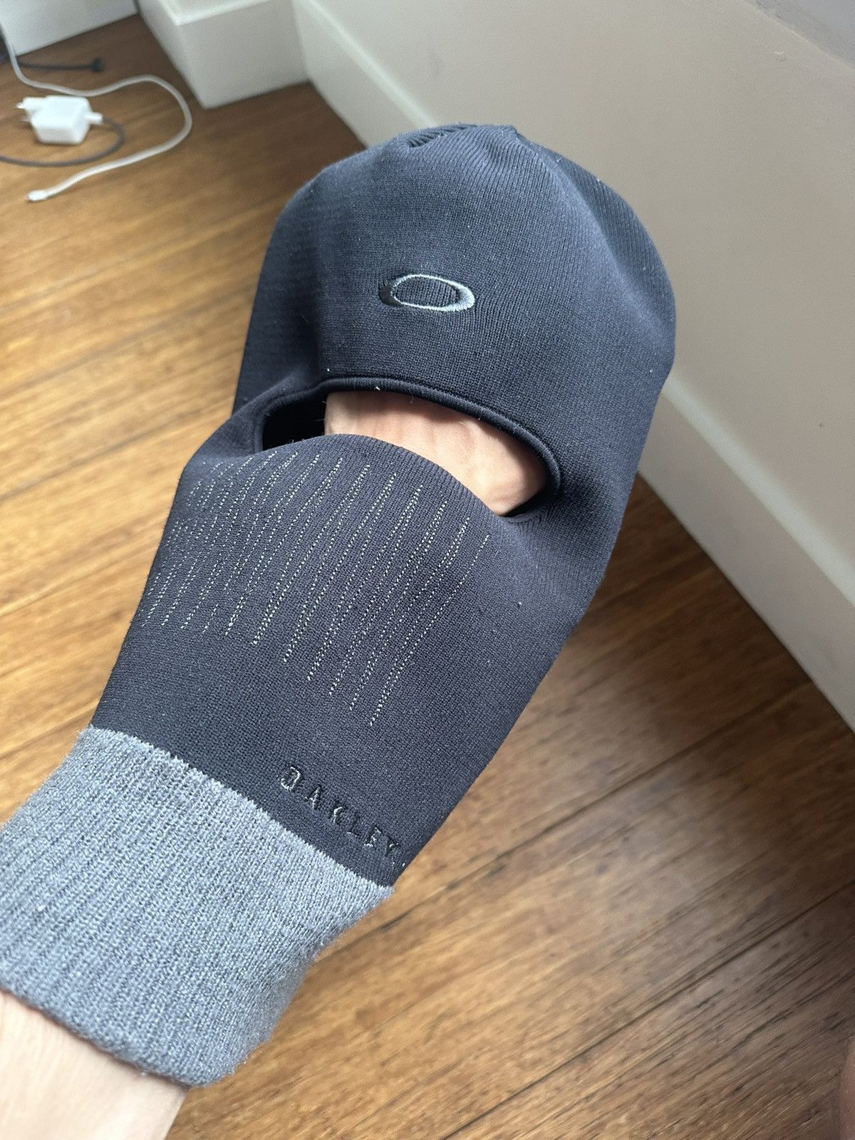 Oakley Oakley Vintage Balaclava Cagoule 3 in 1 Beanie Black bonnet Size ONE SIZE - 7 Thumbnail