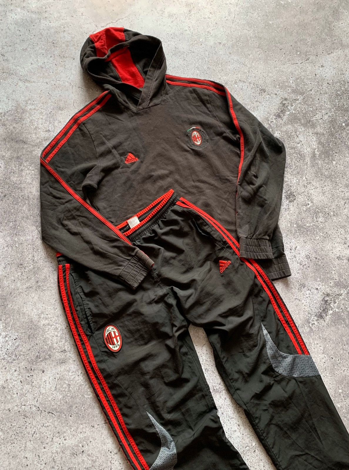 Vintage 🔥VINTAGE ADIDAS AC MILAN TRACK SUIT 00’s BLOCKCORE STYLE Size US M / EU 48-50 / 2 - 4 Thumbnail