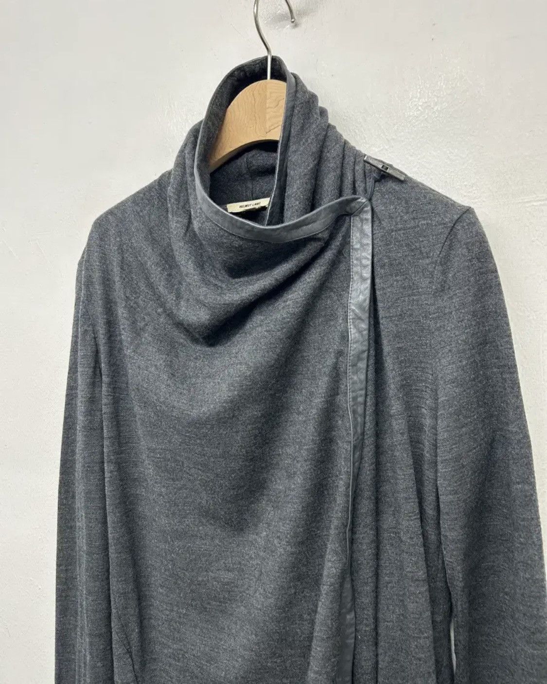 Helmut Lang Helmut Lang Asymmetric Wool Wrap Cardigan Size S / US 4 / IT 40 - 2 Thumbnail