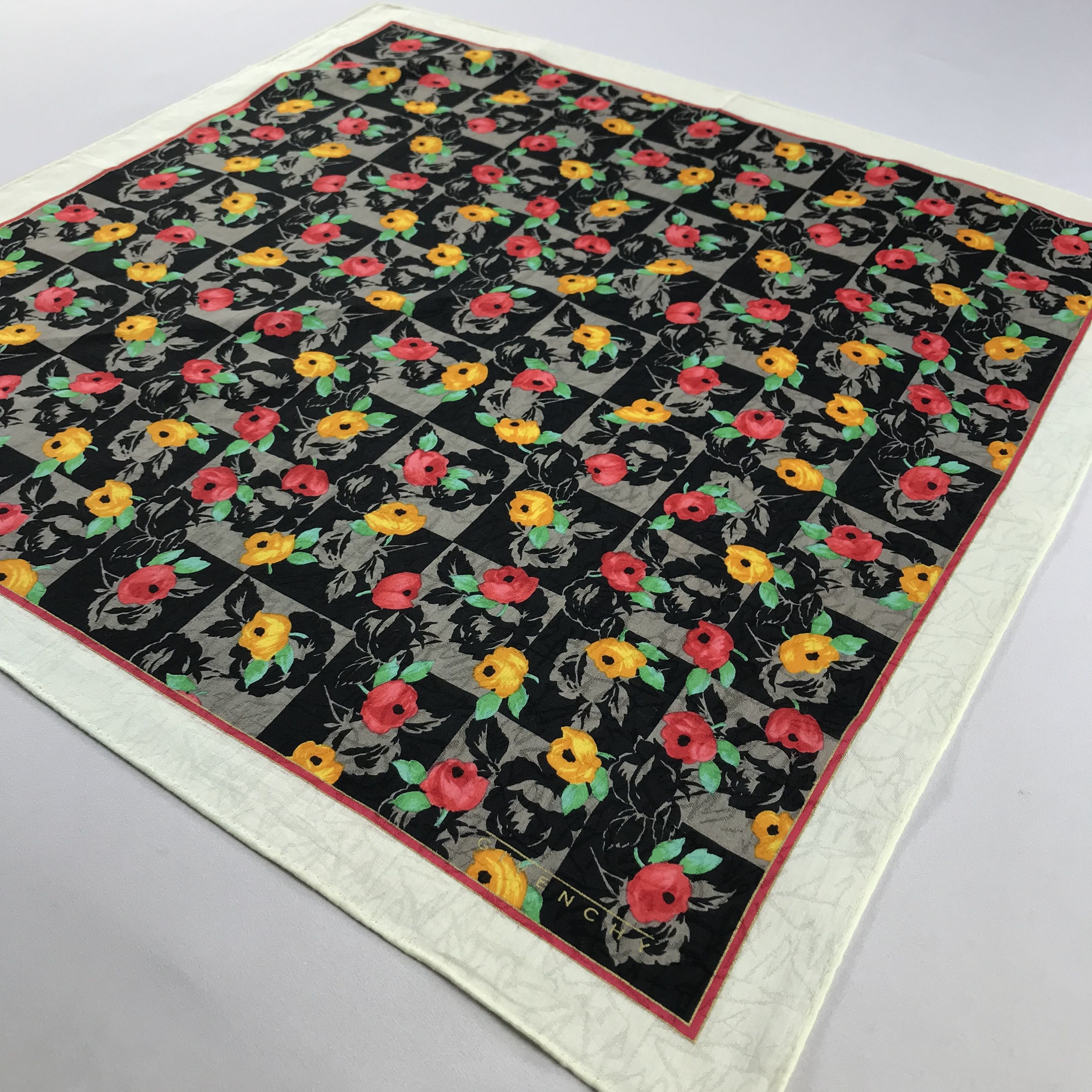 Vintage Givenchy Handkerchief / Bandana / Neckerchief C566 Size ONE SIZE - 4 Thumbnail