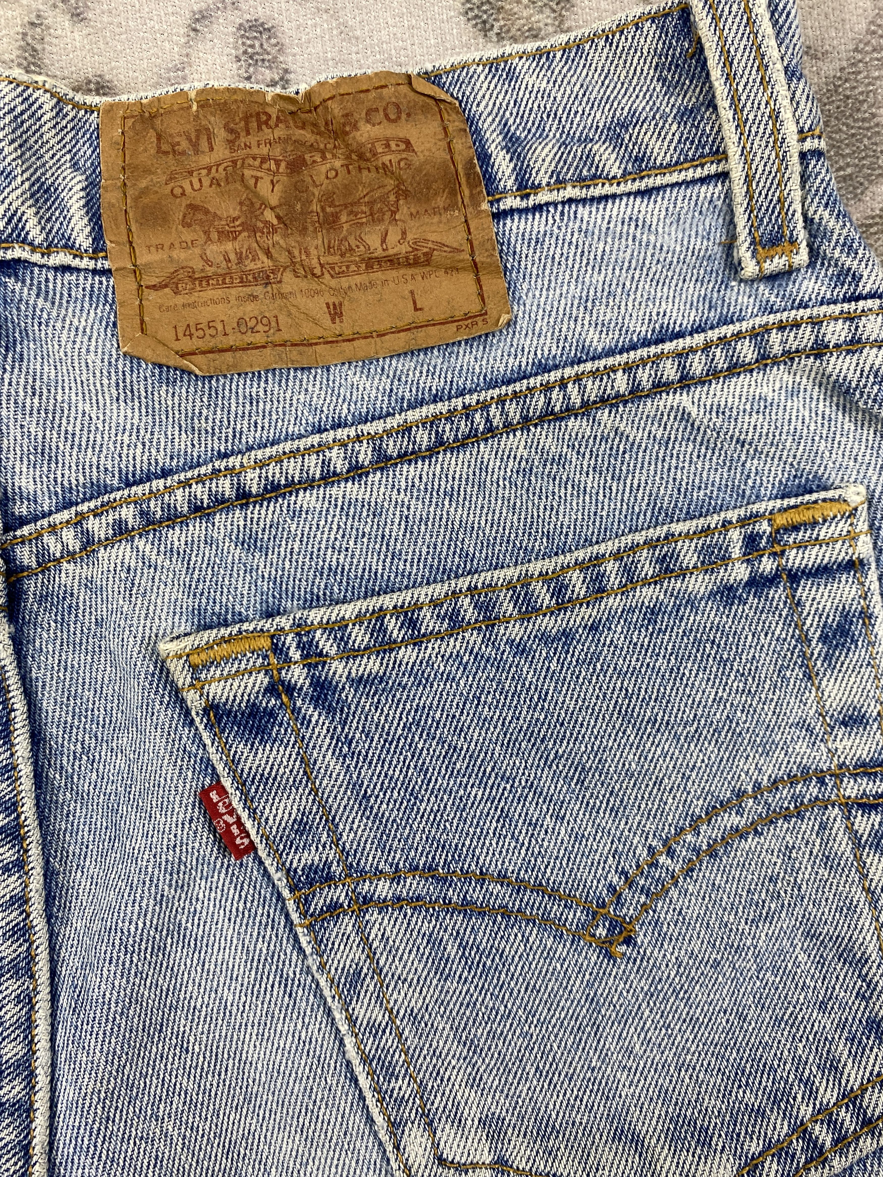 Levi's Light Wash Denim Vintage Levi's USA 29 x 29 -JN589 Size US 29 - 11 Thumbnail