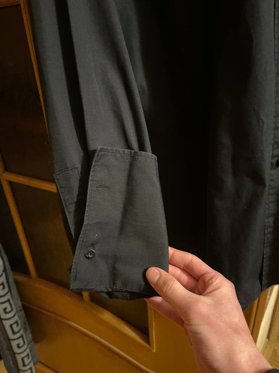 Yves Saint Laurent Yves Saint Laurent black french caffs shirt ysl logo Size US XL / EU 56 / 4 - 7 Thumbnail