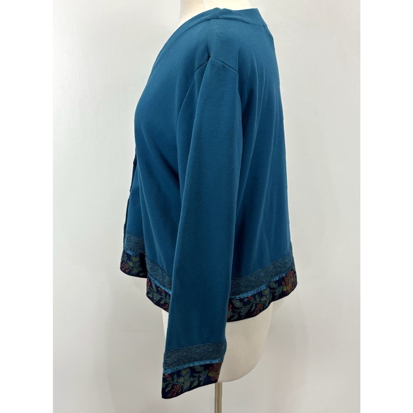 Coldwater Creek VINTAGE Coldwater Creek Cardigan Sweatshirt Women LP Petite Teal Tapestry Trim Granny Core Indie Cottage Core Boxy Lp Large Petite Women Mens? Size L / US 10 / IT 46 - 2 Thumbnail