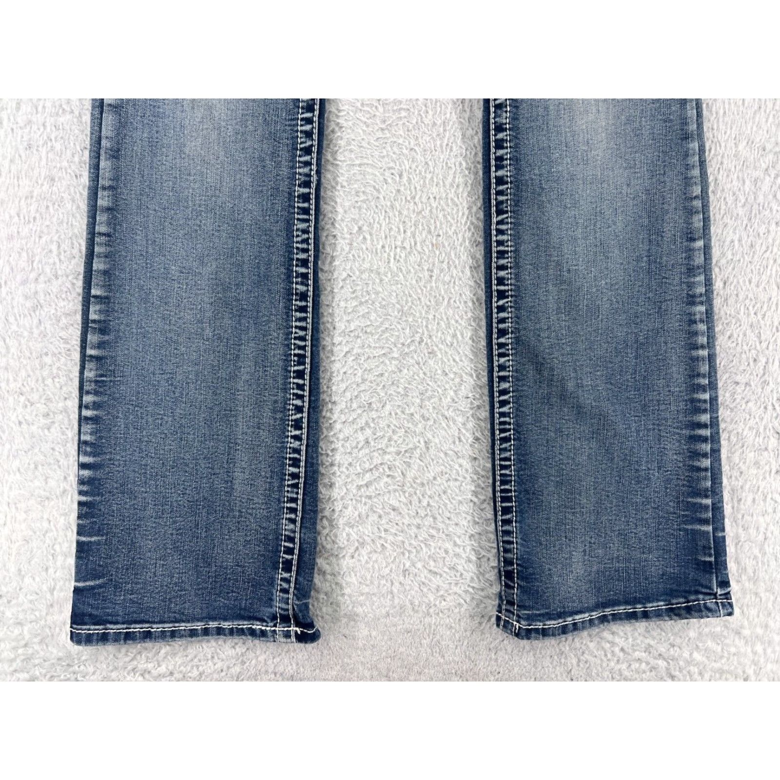 Vintage Vi Vi Diva Jeans Women 8 Blue Denim Bootcut Mid Rise Regular Inseam 32 5-Pocket Embroidered Cotton Blend Vintage? No. Size 30" / US 8 / IT 44 - 5 Thumbnail