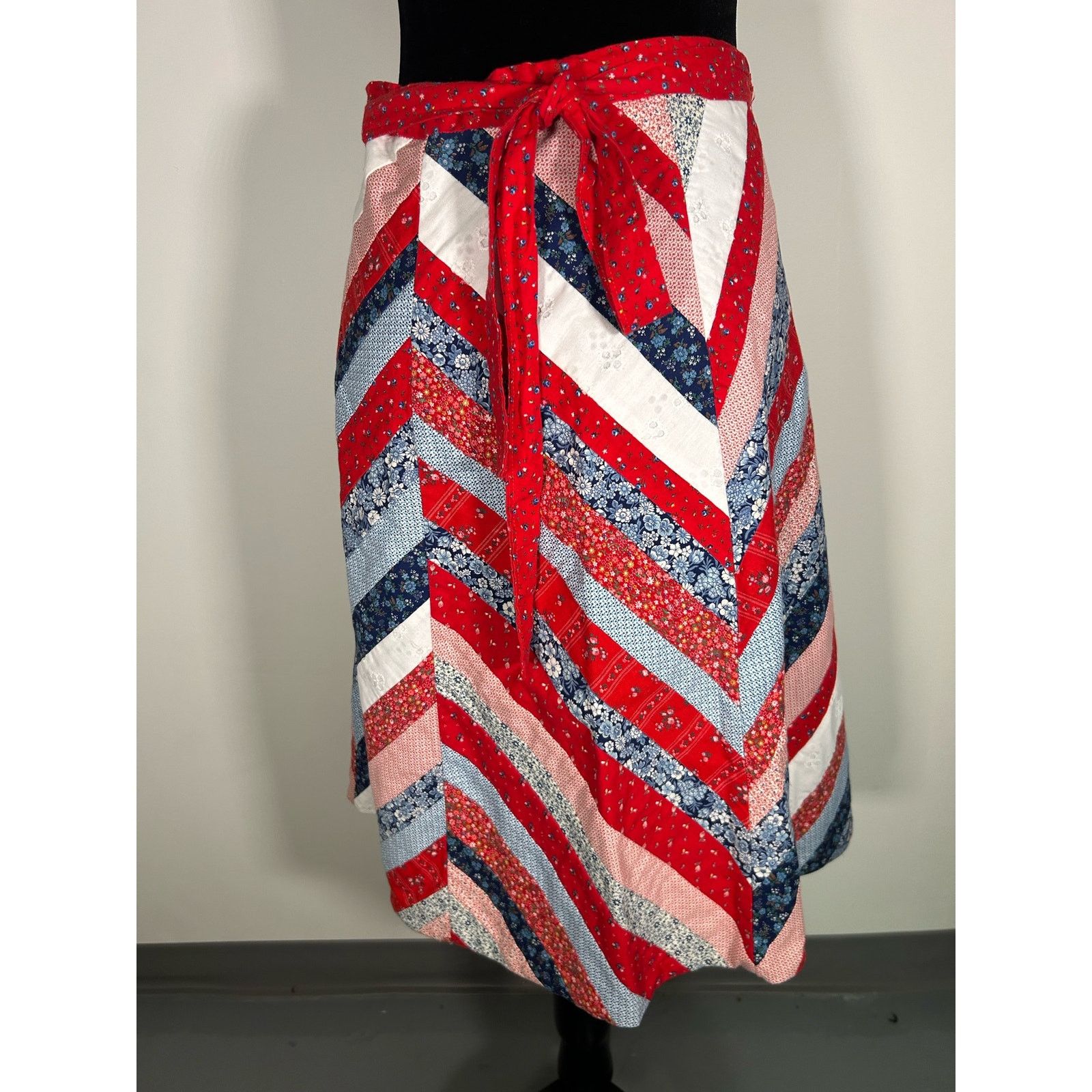 Handmade Quilted Two Piece Vintage Interchangeable Set Size S/M Size 22" - 14 Thumbnail