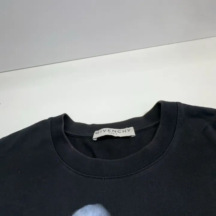 Givenchy Givenchy Givenchy Shark Graphic Loose Fit TShirt -2507 Size US S / EU 44-46 / 1 - 2 Thumbnail