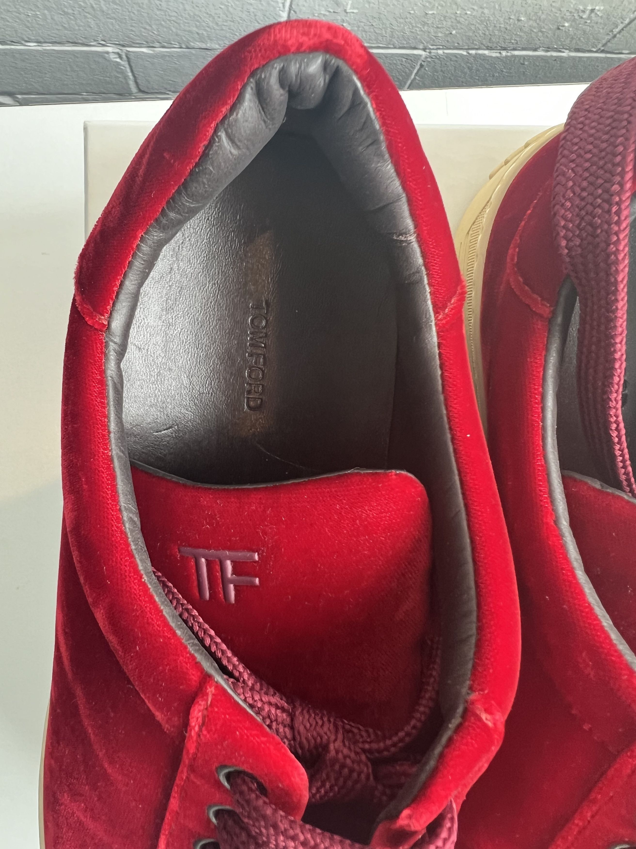 Tom Ford tom ford red velvet trainer Size US 11 / EU 44 - 2 Thumbnail
