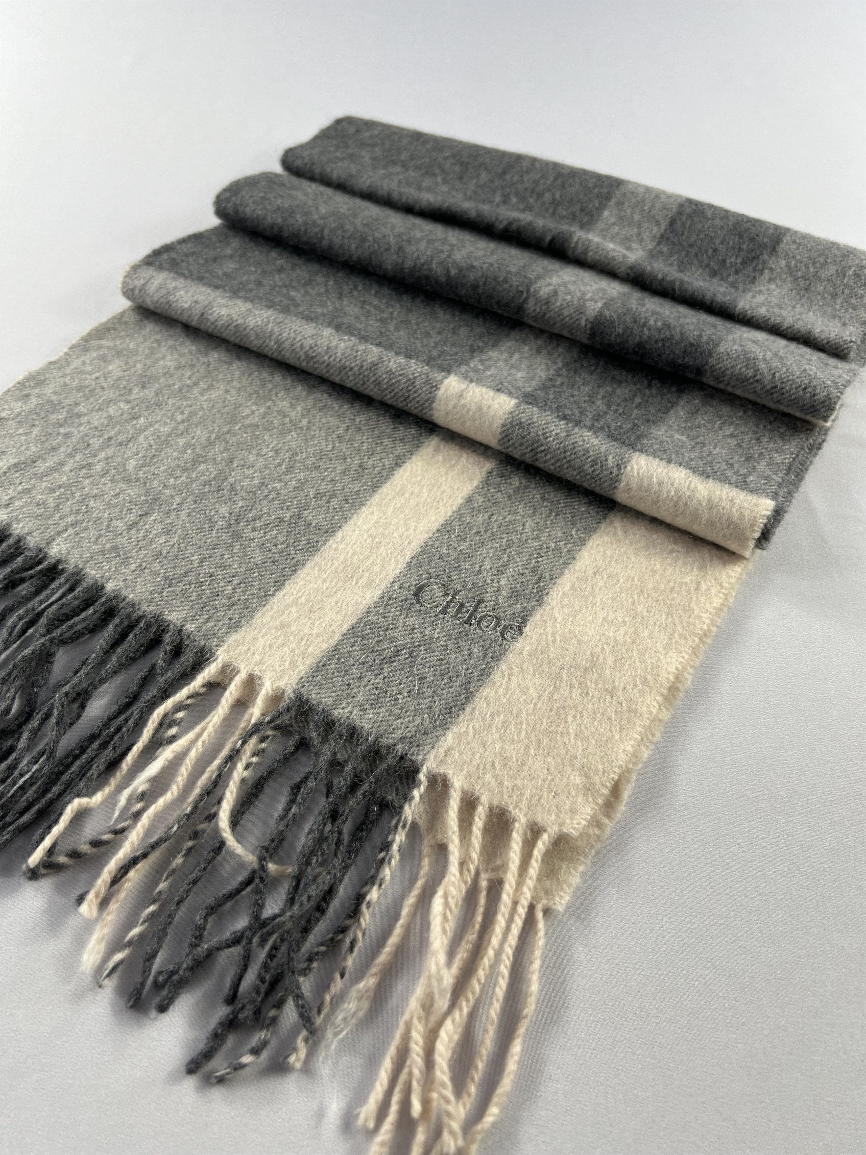 Chloe Chloe Cashmere Scarf / Muffler / Neckwear P1033 Size ONE SIZE - 2 Thumbnail