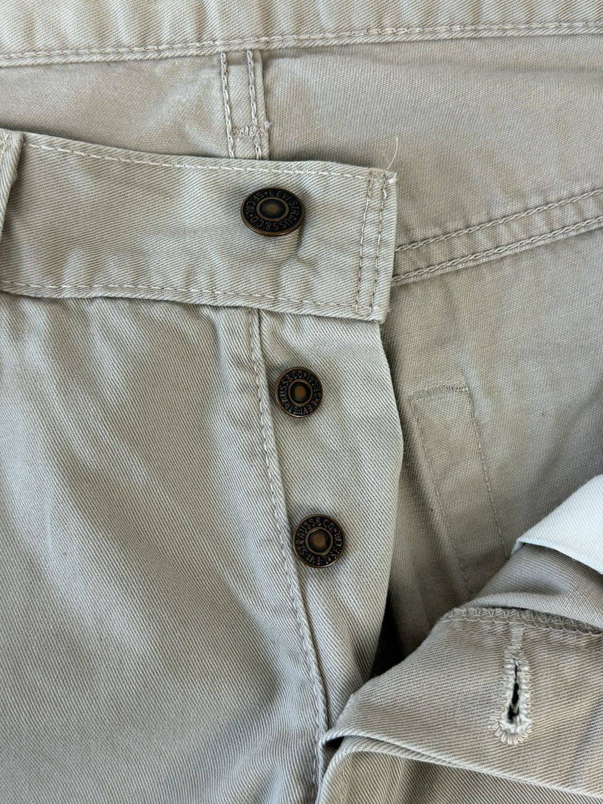 Levi's Levi’s 582 Vintage Beige Cotton Men’s Shorts Size US 32 / EU 48 - 7 Thumbnail