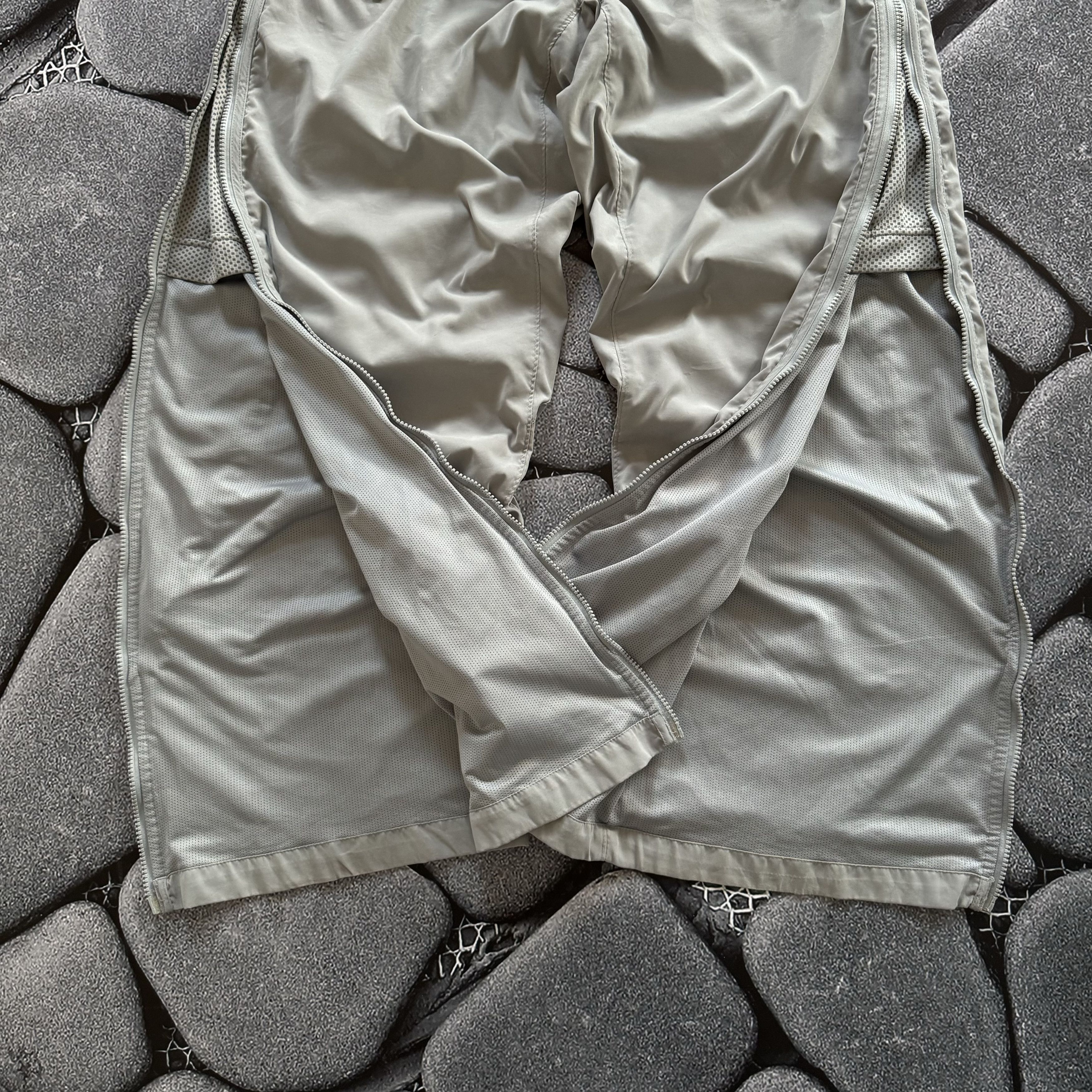 Nike NIKE DRI FIT BATTLEGROUNDS FULL ZIP PANT NYLON GORPCORE Size US 32 / EU 48 - 3 Thumbnail