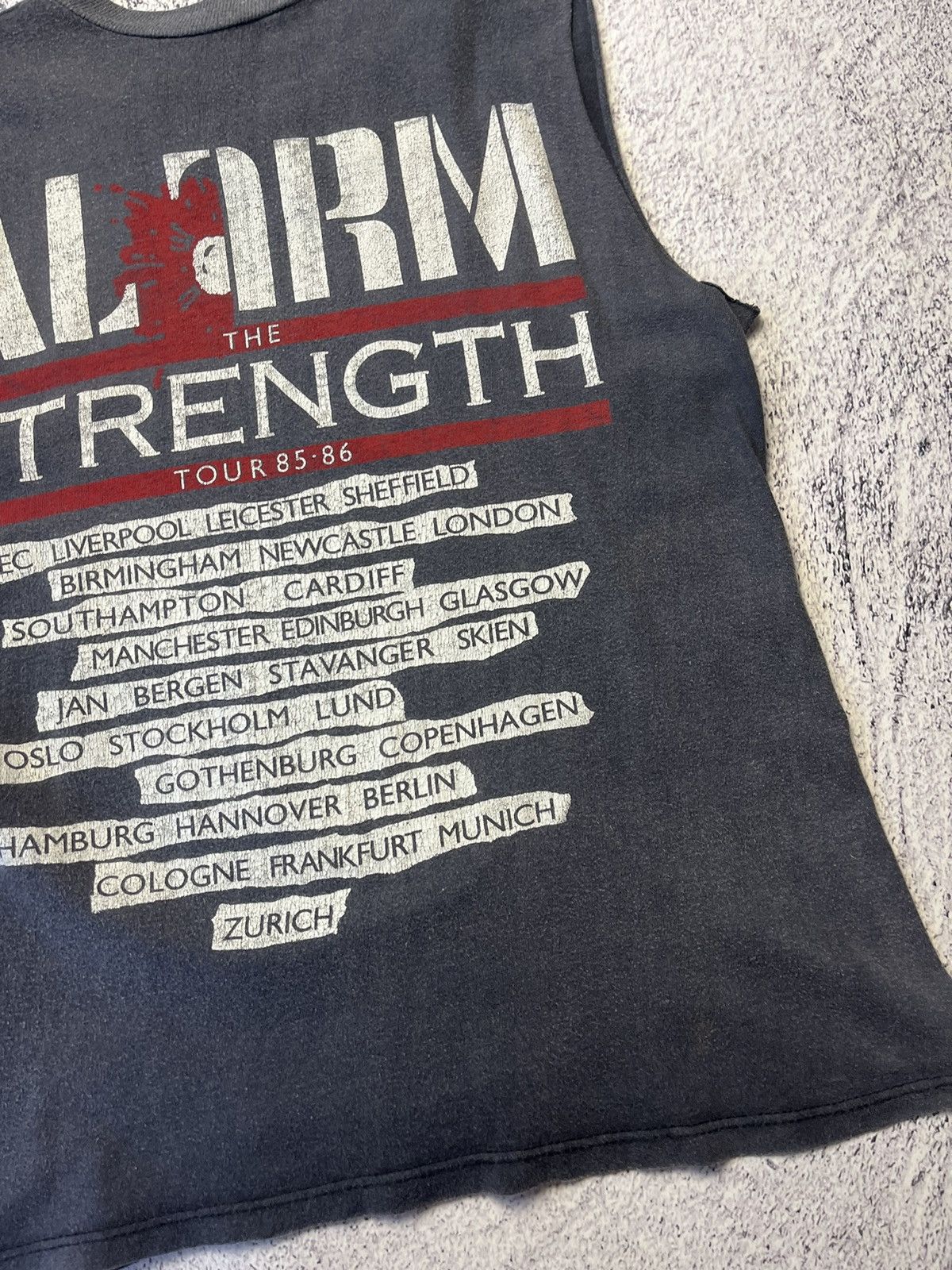 Band Tees RARE Vintage 1986 Alarm Spirit Of '86 In USA Band Tour Shirt Size US S / EU 44-46 / 1 - 17 Thumbnail