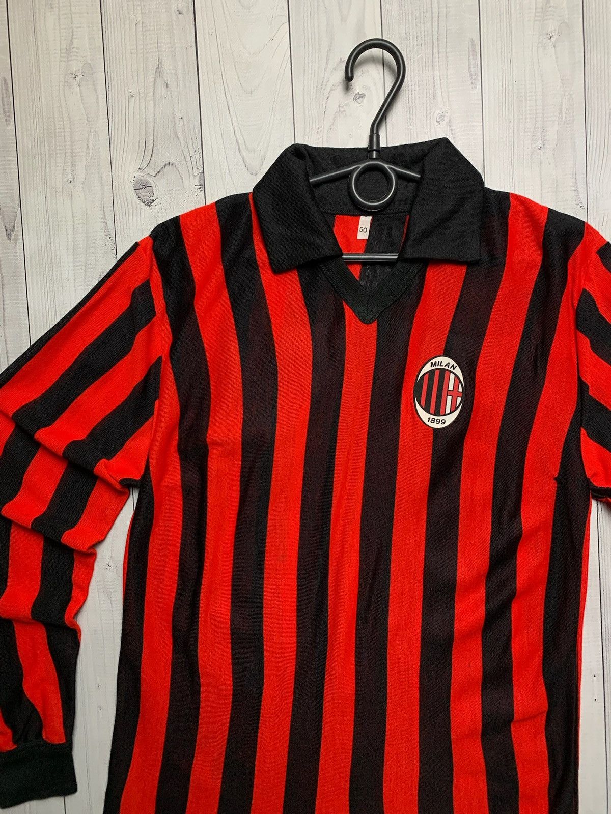 Vintage Vintage Soccer tee Milan size M long sleeve rare retro logo Size US M / EU 48-50 / 2 - 2 Thumbnail