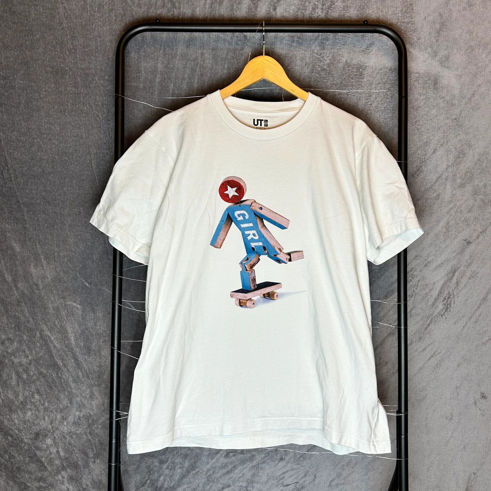 Girl Skateboards × Uniqlo Uniqlo x Girl Skateboards white tee big logo print Size US L / EU 52-54 / 3 - 1 Thumbnail