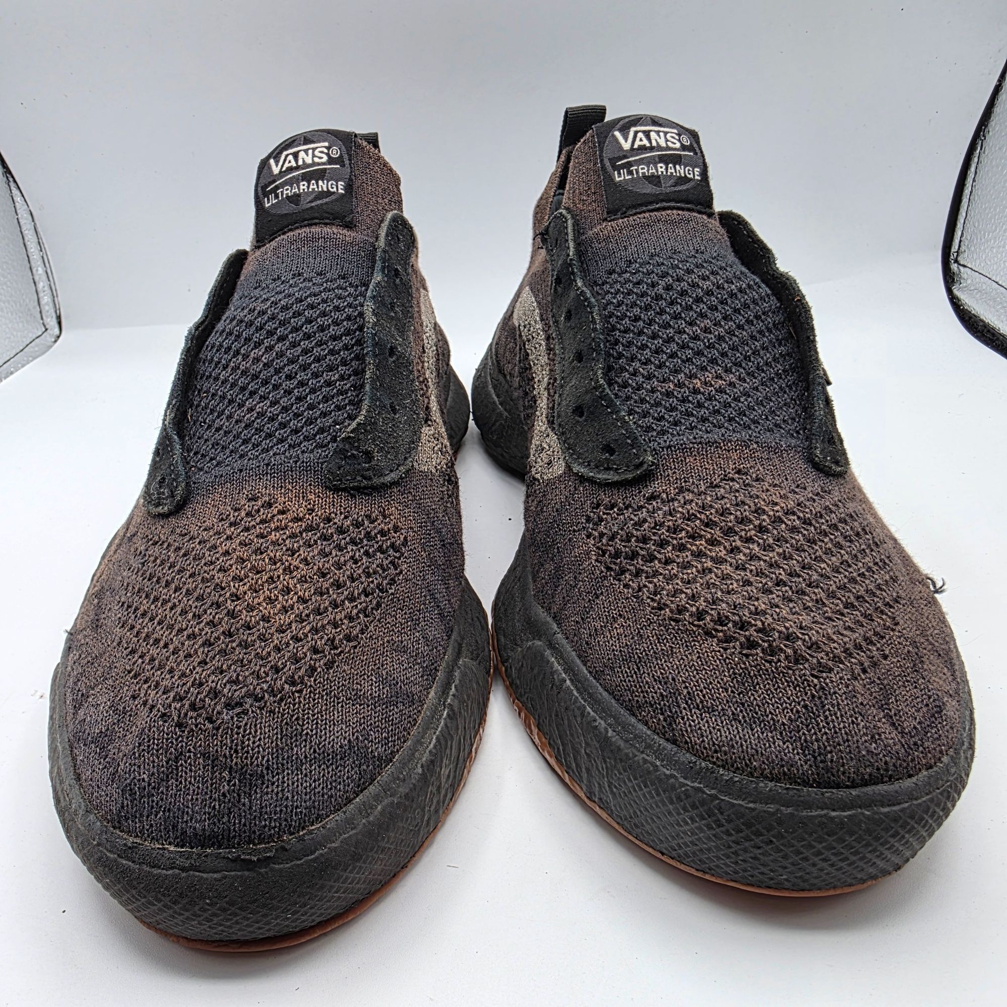 Vans Vans UltraRange Vr3 Mens Size 10 Black Athletic Shoes Casual Size US 10 / EU 43 - 2 Thumbnail