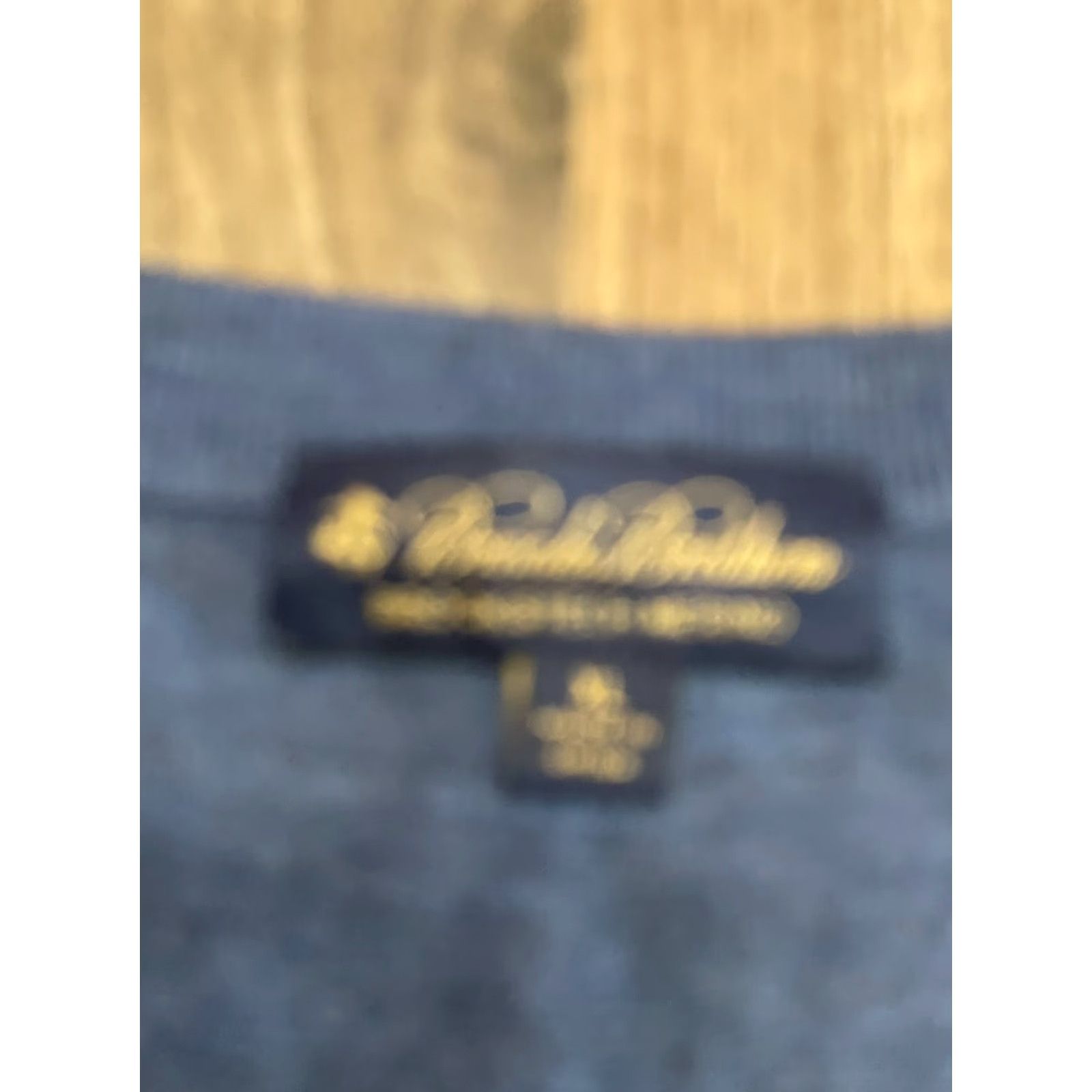 Brooks Brothers Brooks Brothers Shirt Men XL Blue V-Neck Long Sleeve Size US XL / EU 56 / 4 - 7 Thumbnail