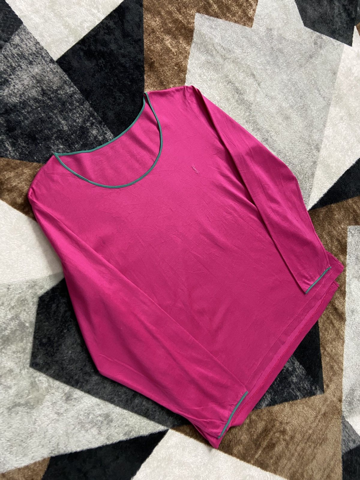 Yves Saint Laurent Vtg Yves Saint Laurent Longsleeve Fuchsia Green Subtle Logo Size S / US 4 / IT 40 - 4 Thumbnail