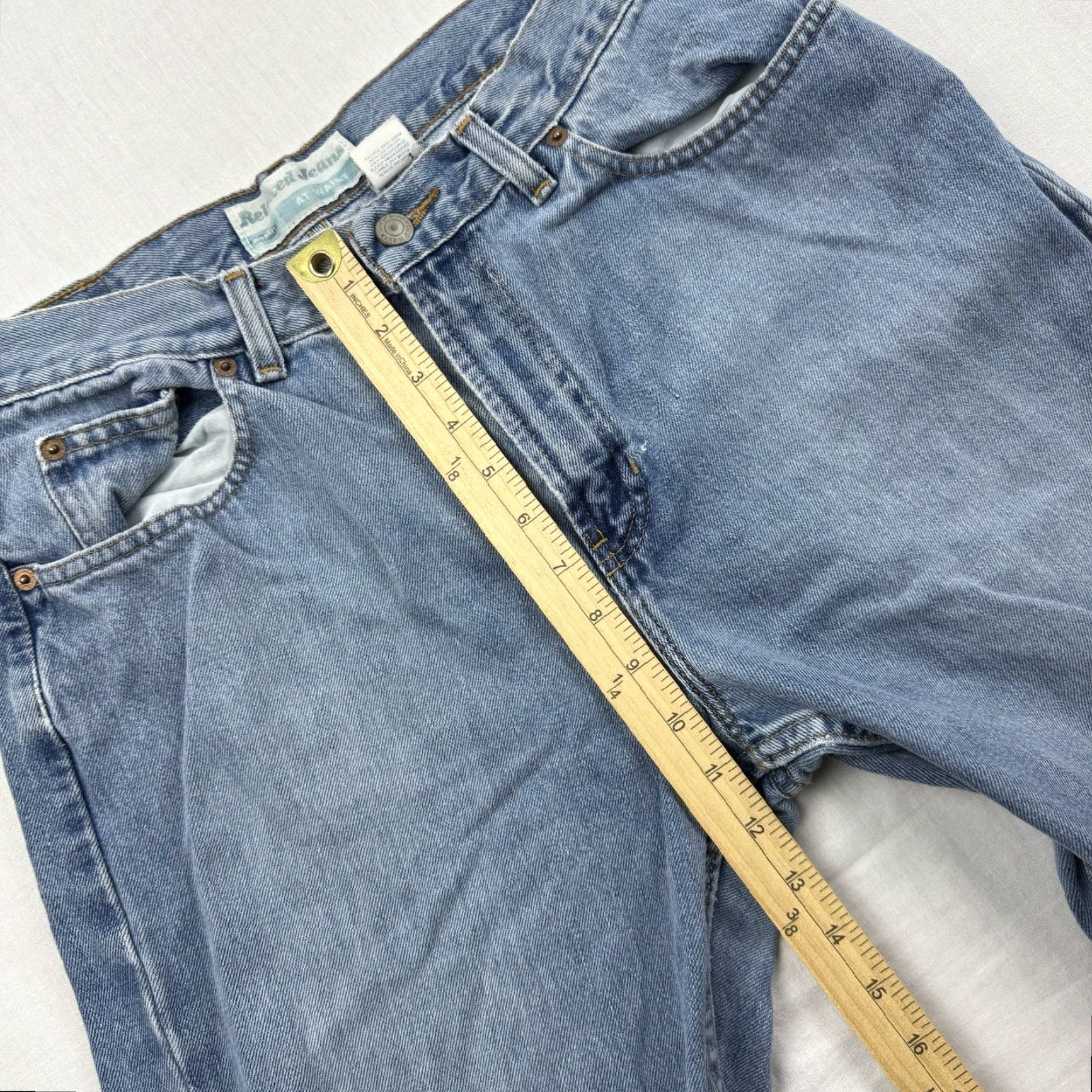 Old Navy VINTAGE Old Navy Jeans Womens 12 Short Blue Relaxed at Waist Denim Straight 90s Grunge Mens/Womens? Wait end. Size 34" / US 12 / IT 48 - 7 Thumbnail