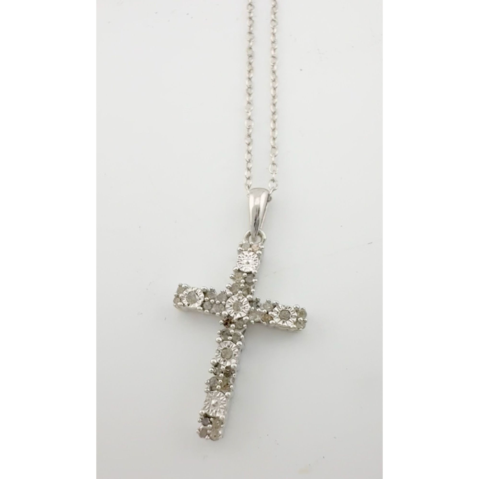 Other Beautiful Diamond Cross Necklace Size ONE SIZE - 5 Thumbnail