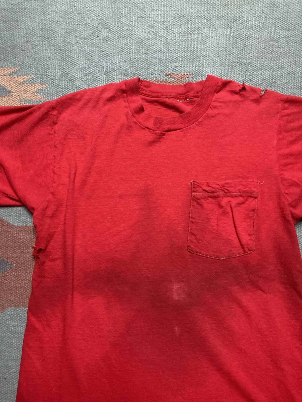 Vintage 80s pocket t shirt blank distressed thrashed grunge medium Size US M / EU 48-50 / 2 - 6 Thumbnail