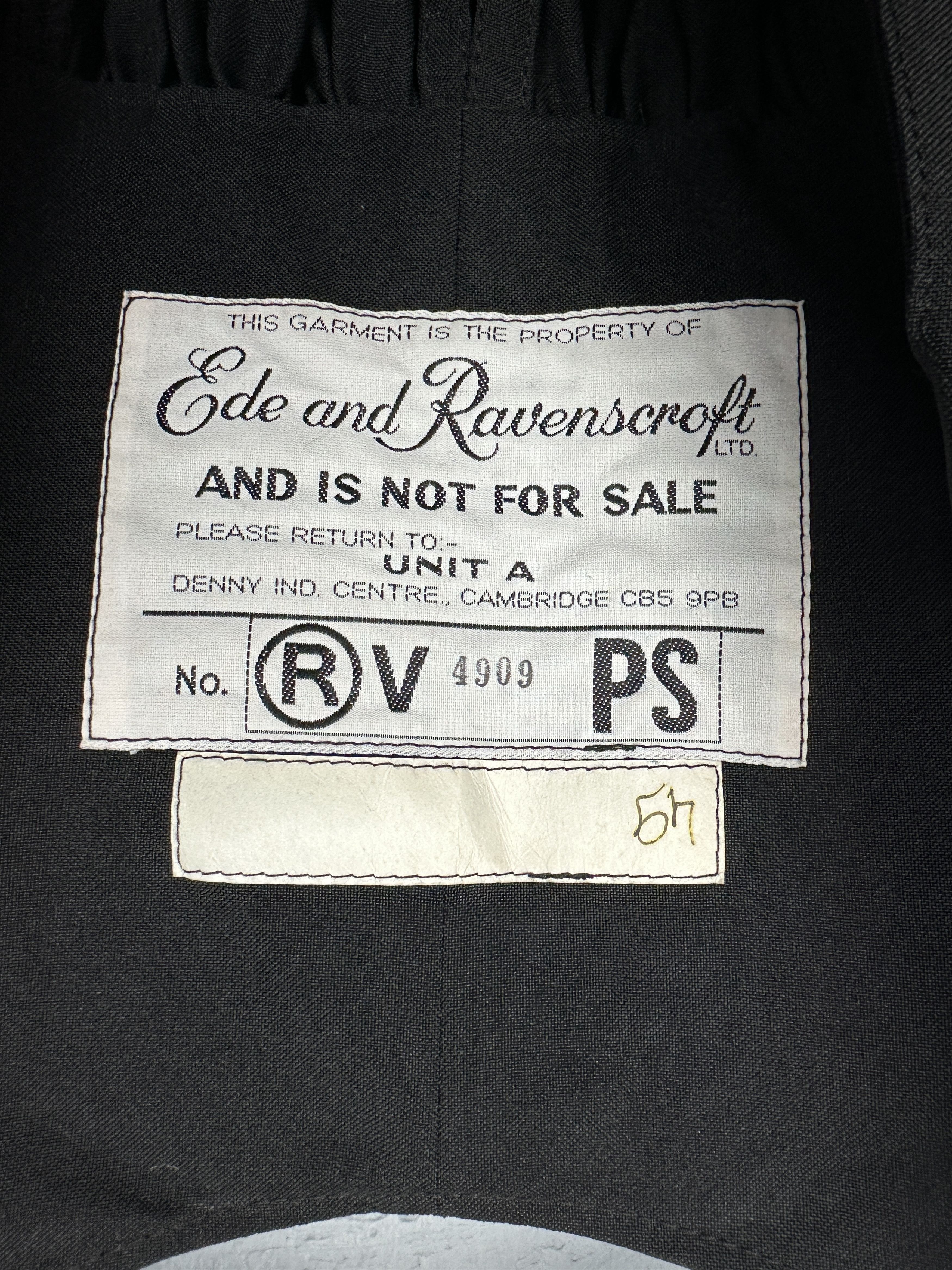 Vintage Ede & Ravenscroft Cambridge Academic Graduation Gown Size US L / EU 52-54 / 3 - 3 Thumbnail