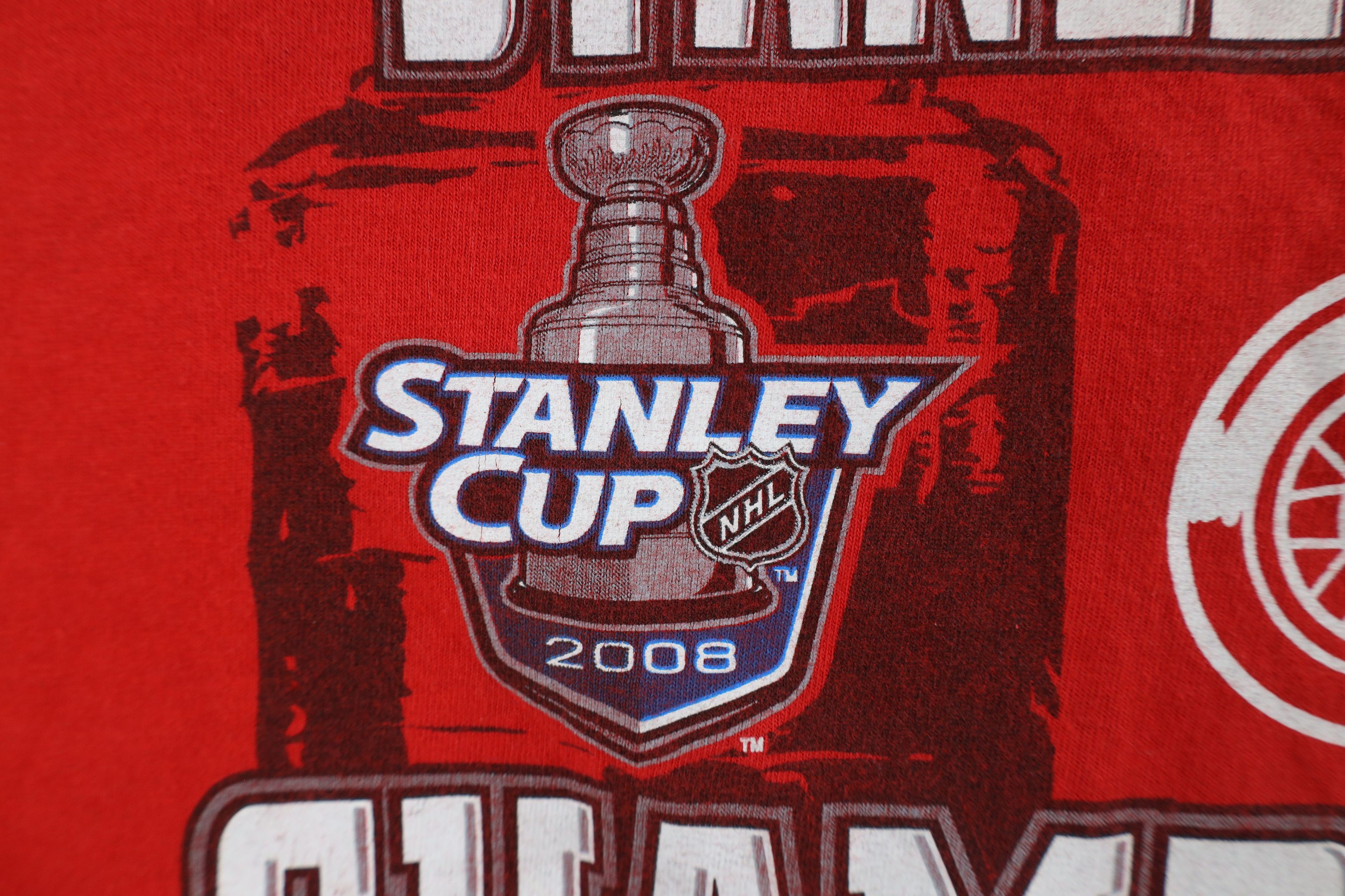 Vintage Vintage Cup Champions Detroit Red Wings Hockey T-Shirt Size US L / EU 52-54 / 3 - 5 Thumbnail