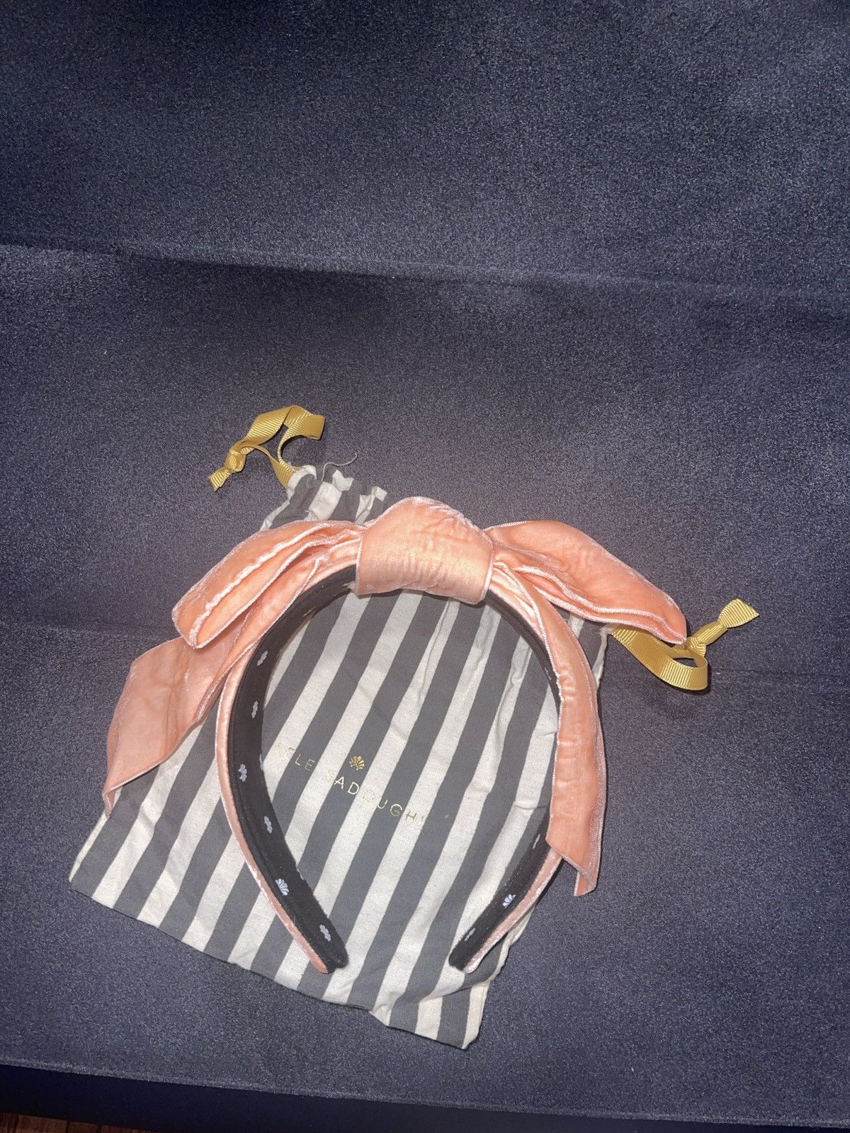 Other Pink velvet bow headband Size ONE SIZE - 1 Thumbnail