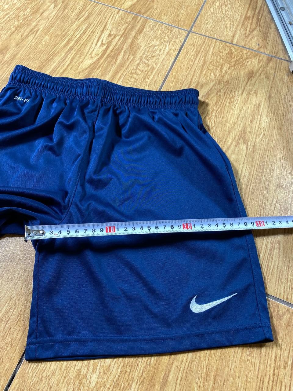Nike × Vintage Vintage Nike Mens Shorts Size US 30 / EU 46 - 2 Thumbnail