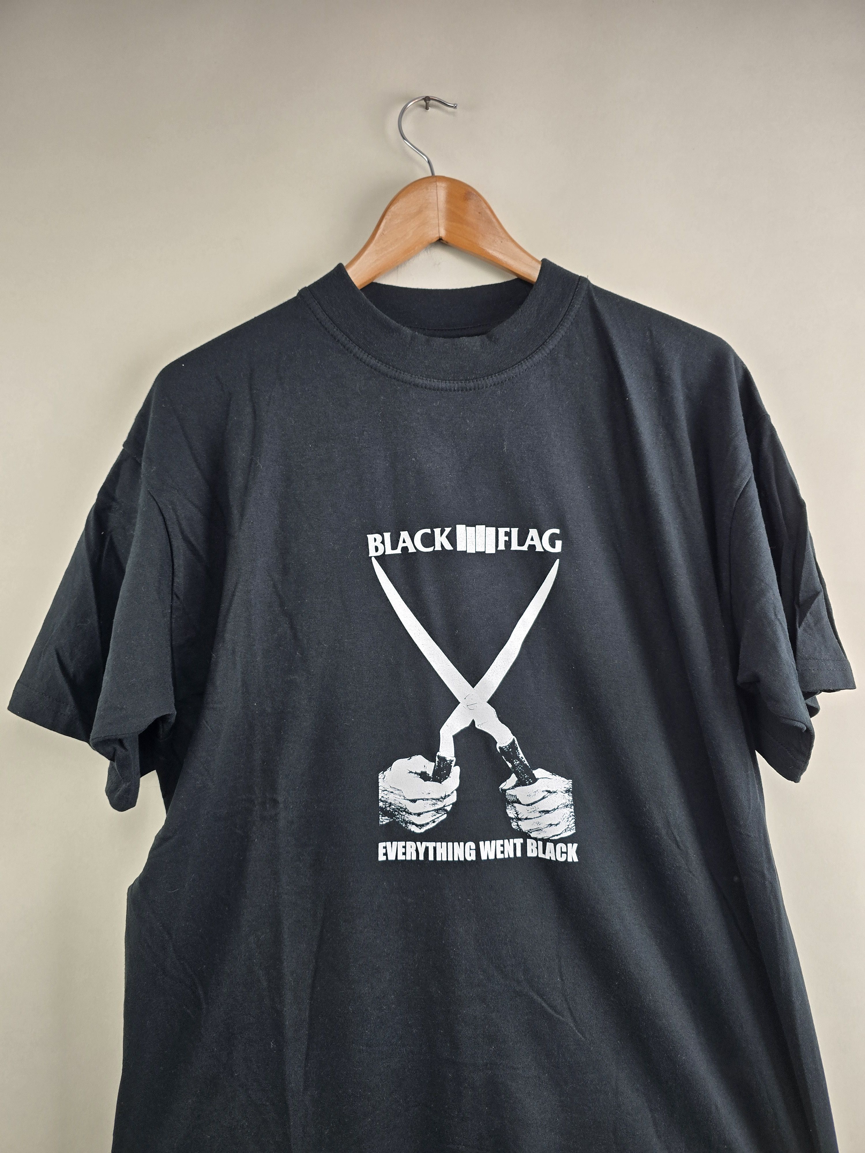 Band Tees × Vintage 90s Black Flag Everything went black PUNK XL 23" 30" Size US XL / EU 56 / 4 - 2 Thumbnail