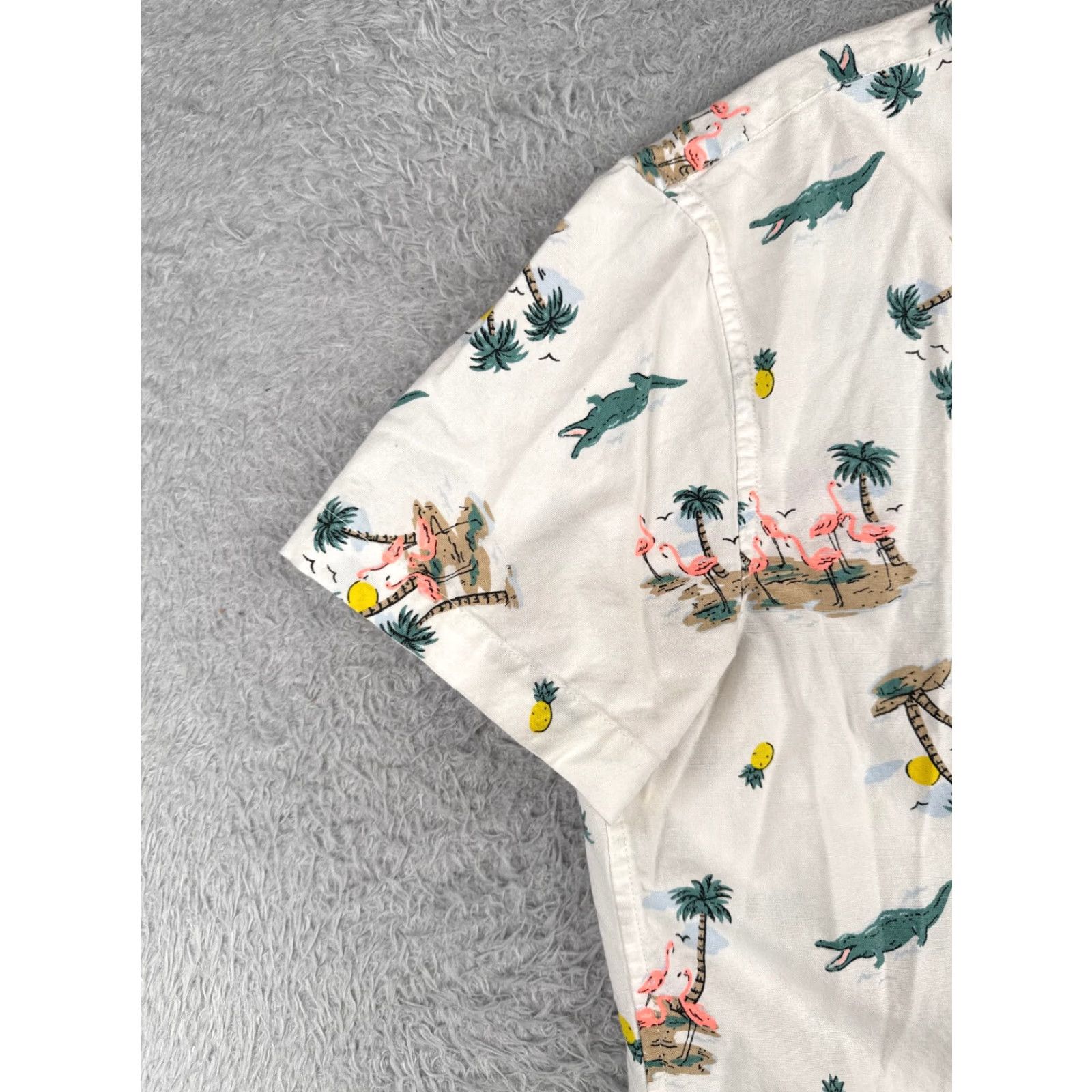 American Eagle Outfitters VINTAGE American Eagle Shirt Adult Medium White Hawaiian Pineapple Flamingo Croc 100% Cotton Mens Size US M / EU 48-50 / 2 - 3 Thumbnail