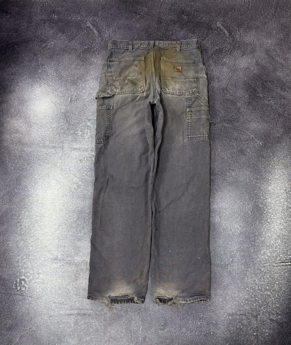 Carhartt Vintage Carhartt USA Dungaree Fit Distressed Work Pants Size US 32 / EU 48 - 1 Thumbnail