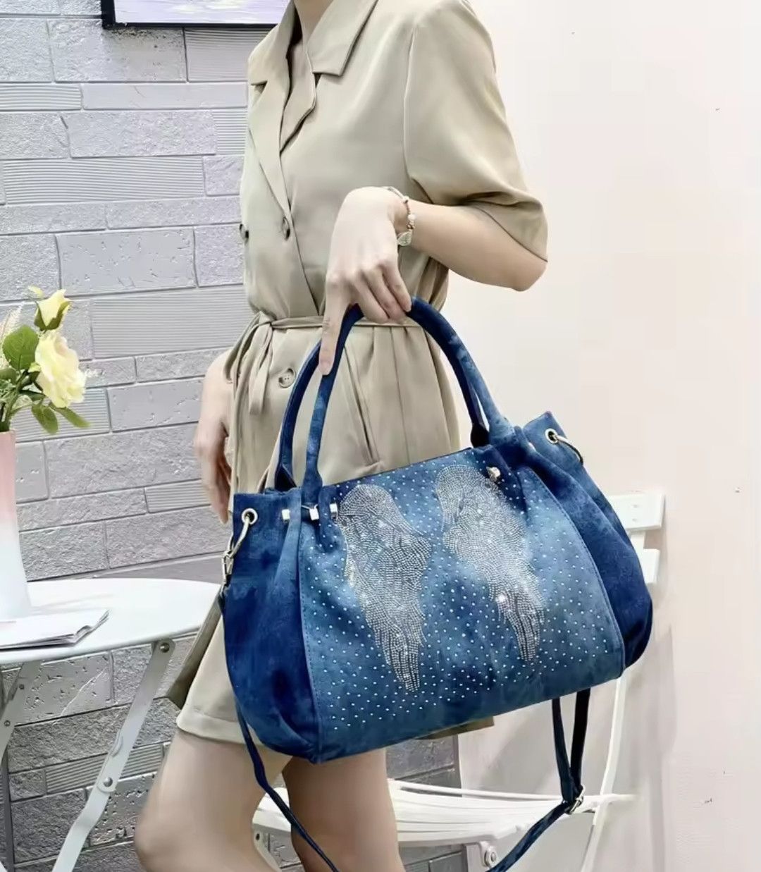Jean × Vintage Denim Handbag Crystal Bling Wings Size ONE SIZE - 2 Thumbnail