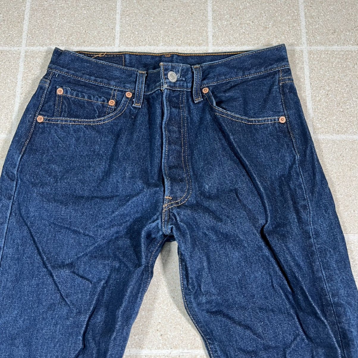 Levi's Vtg 90s Levi’s 501XX Button Fly Jeans Made in Mexico 29x28 Size US 29 - 6 Thumbnail