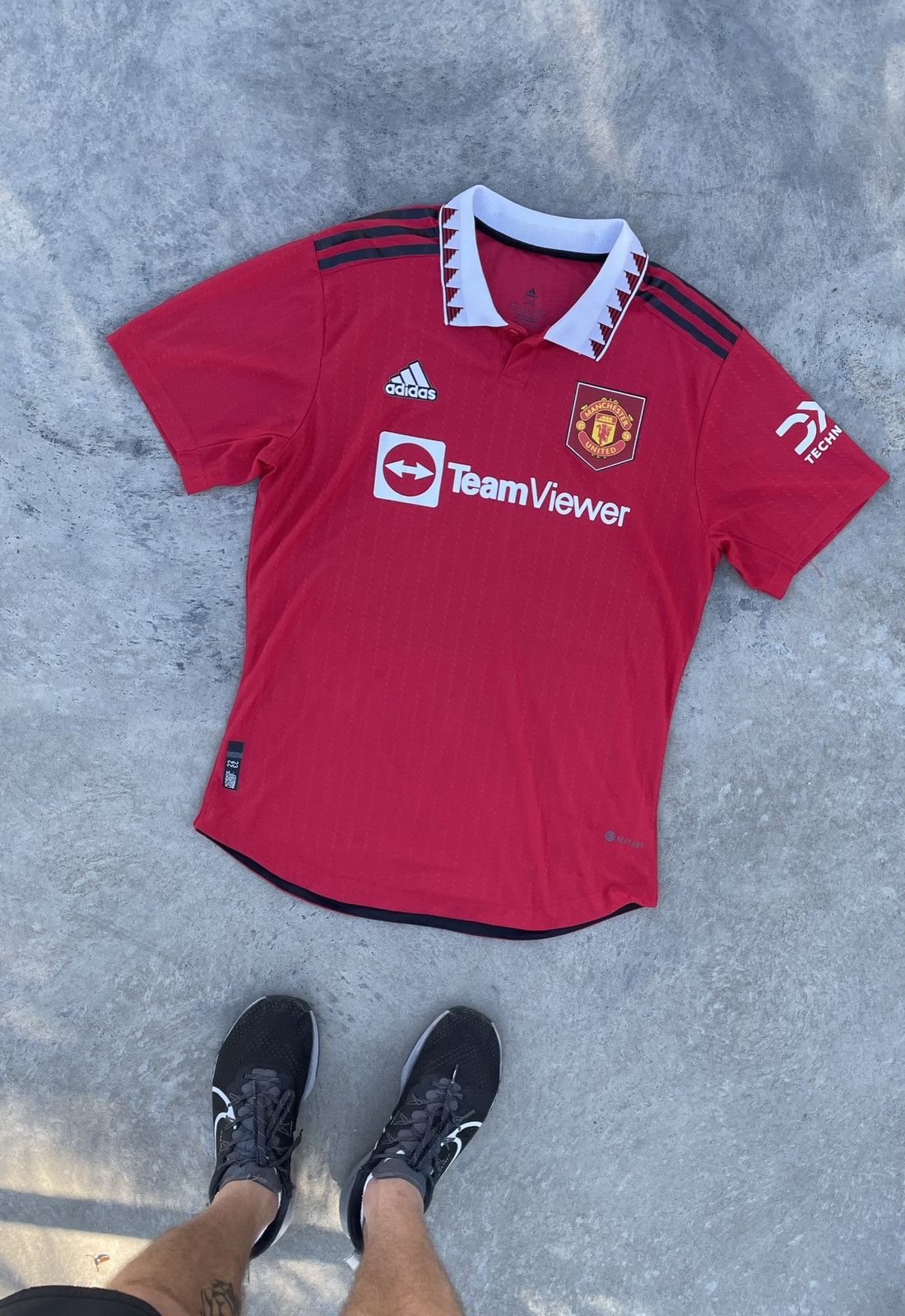 Other MANCHESTER UNITED 2023 SOCCER Y2K FOOTBALL JERSEY BLOKECORE Size US L / EU 52-54 / 3 - 2 Thumbnail
