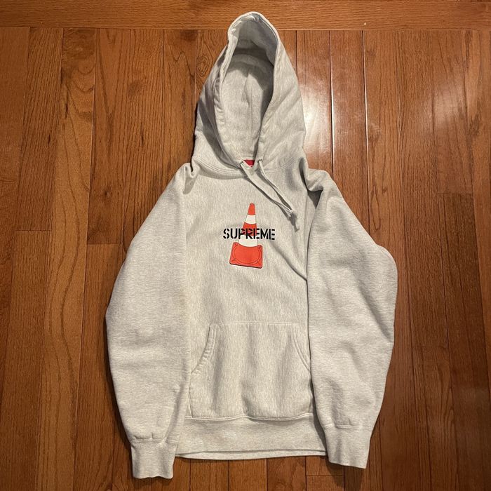 使い勝手の良い】 Supreme Cone Hooded Sweatshirt | www.ouni.org