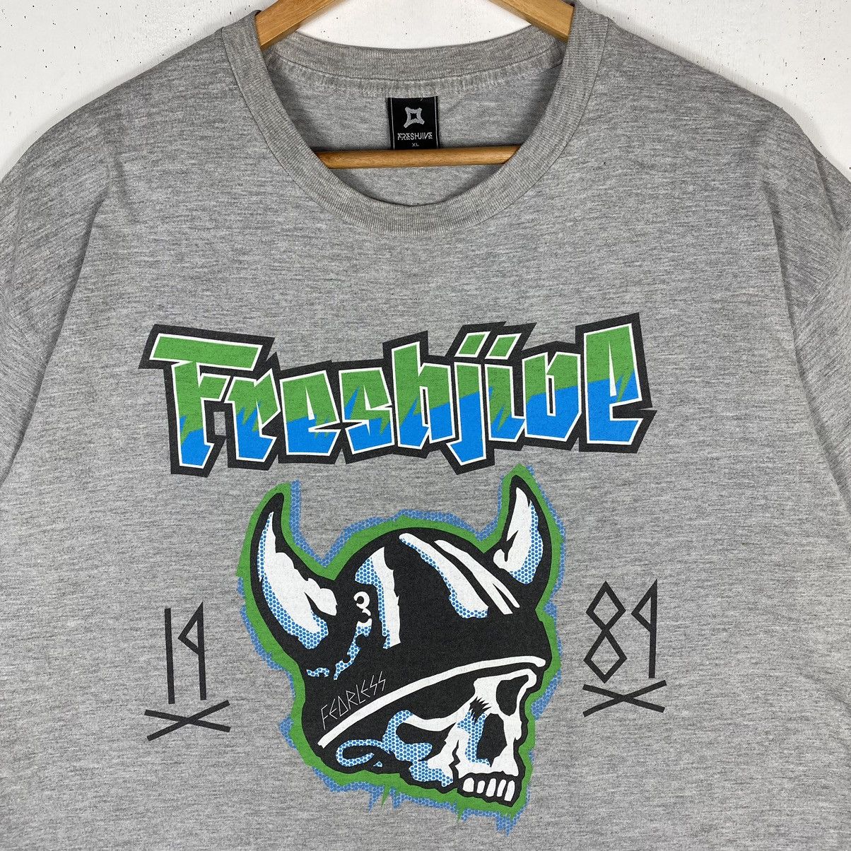 Freshjive × Vintage Vintage 00's FRESHJIVE Fearless Skate Streetwear Graphic Tee Size US XL / EU 56 / 4 - 3 Thumbnail