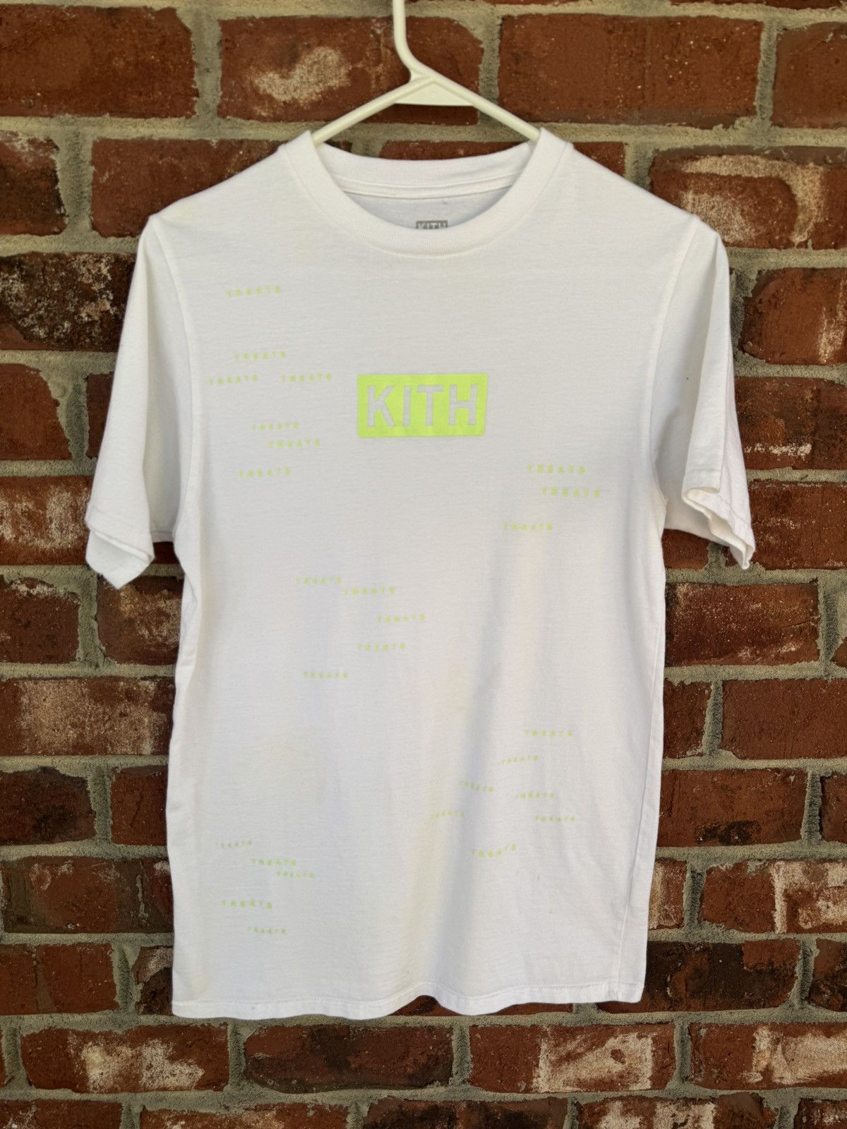 Kith Kith Treats Encrypted Box Logo Size US S / EU 44-46 / 1 - 1 Thumbnail
