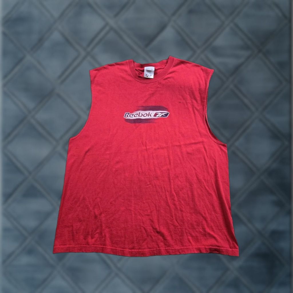 Reebok VINTAGE Reebok Tank Top Shirt XL Mens Red Sleeveless Graphic Training Y2K Shirt Size US XL / EU 56 / 4 - 1 Thumbnail
