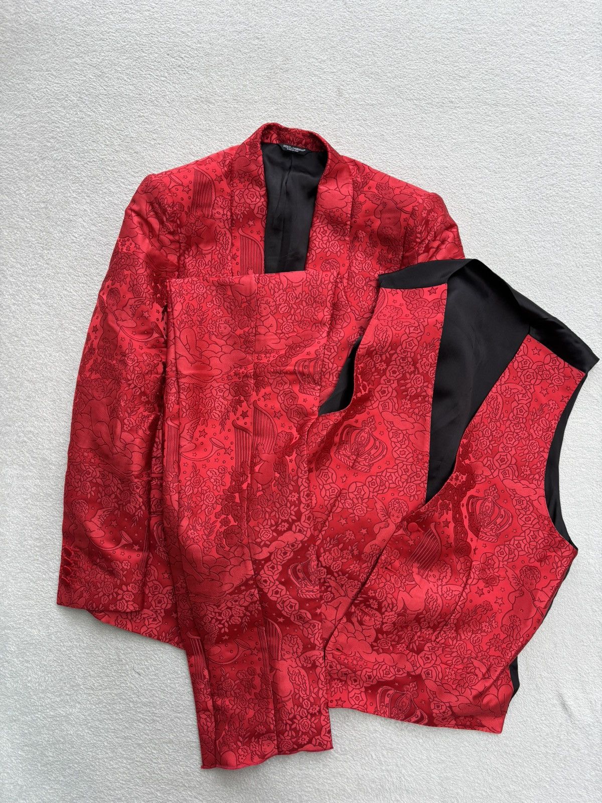 Dolce & Gabbana F/W 2018- Dolce and Gabbana- Runway- 3-Piece Sicilia Suit Size US M / EU 48-50 / 2 - 2 Thumbnail