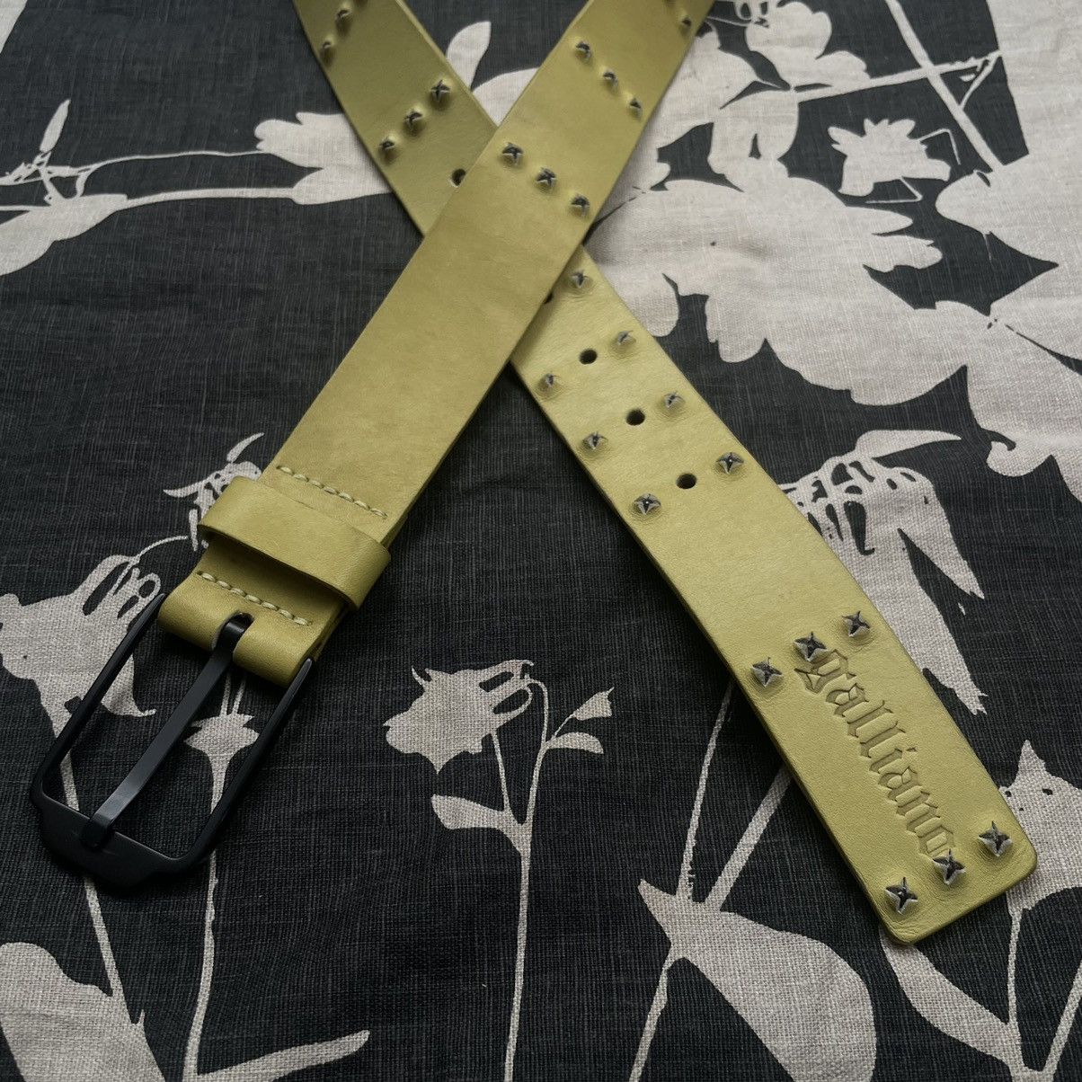 John Galliano John Galliano 2000s Pierced Yellow Leather Belt Size 32 - 2 Thumbnail