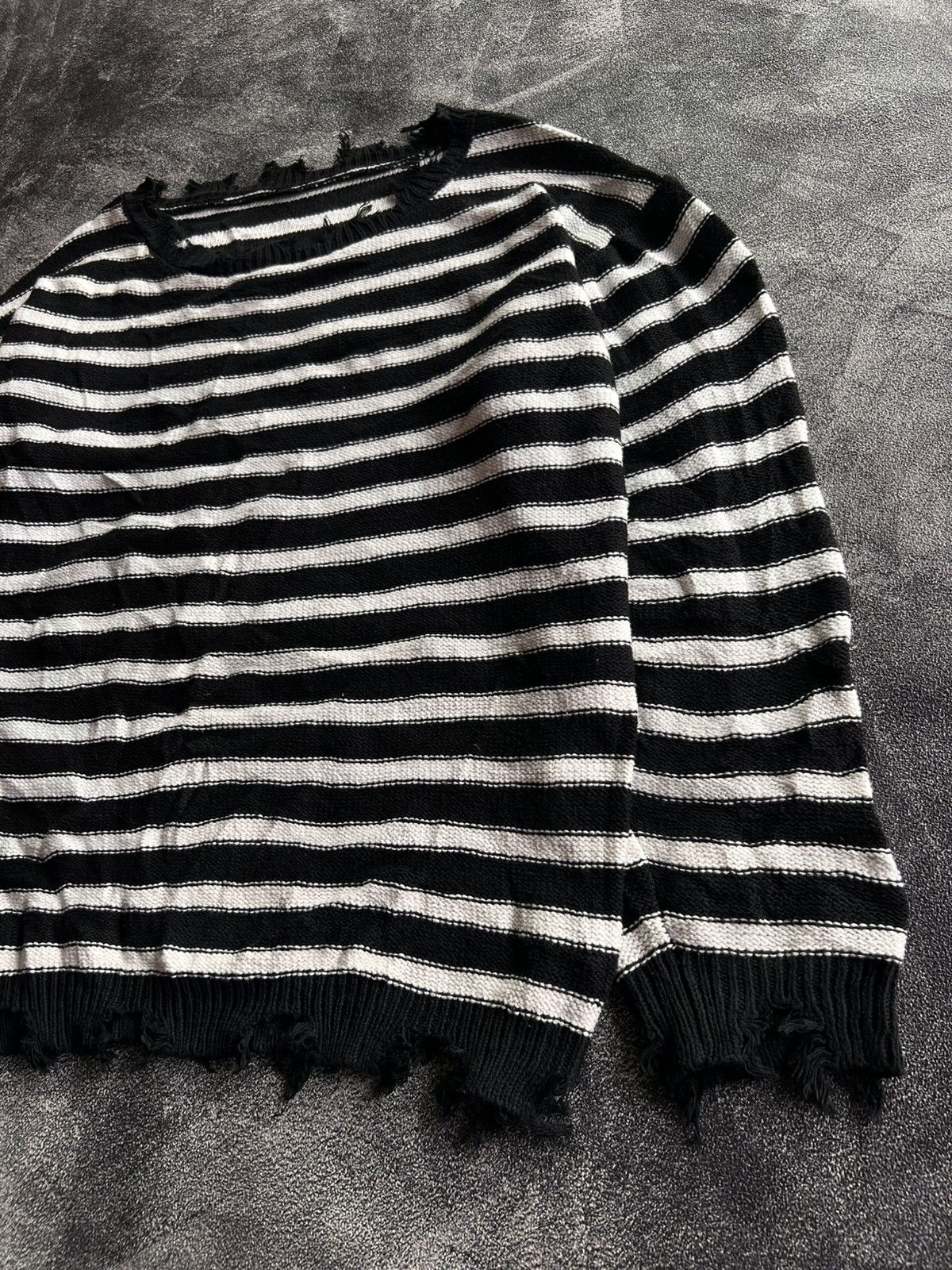 Japanese Brand Destroyed Stripes Knit Sweater Size US M / EU 48-50 / 2 - 3 Thumbnail
