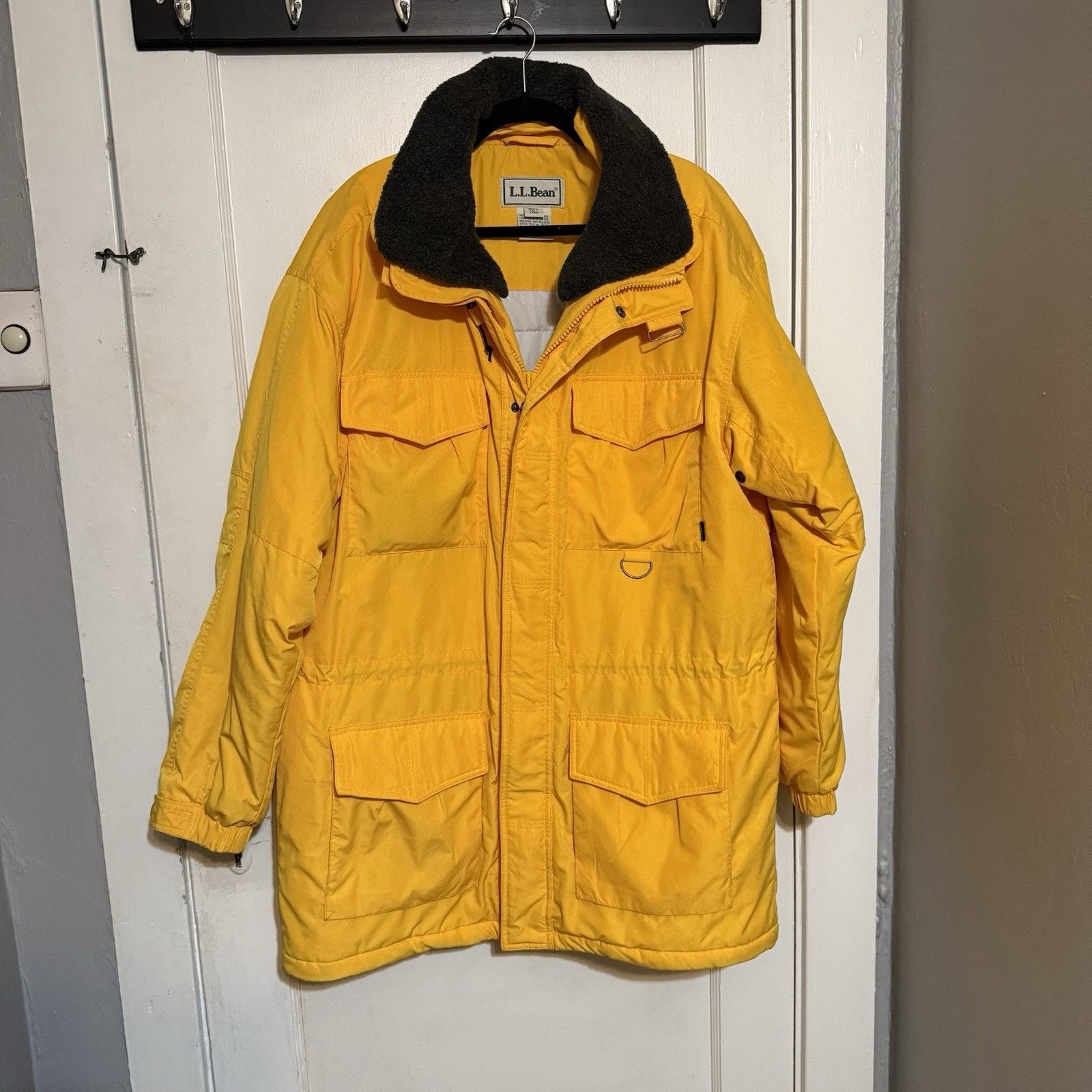 L.L. Bean Vtg LL Bean Jacket Men’s Large Tall Yellow Puffer Parka Size US L / EU 52-54 / 3 - 1 Thumbnail