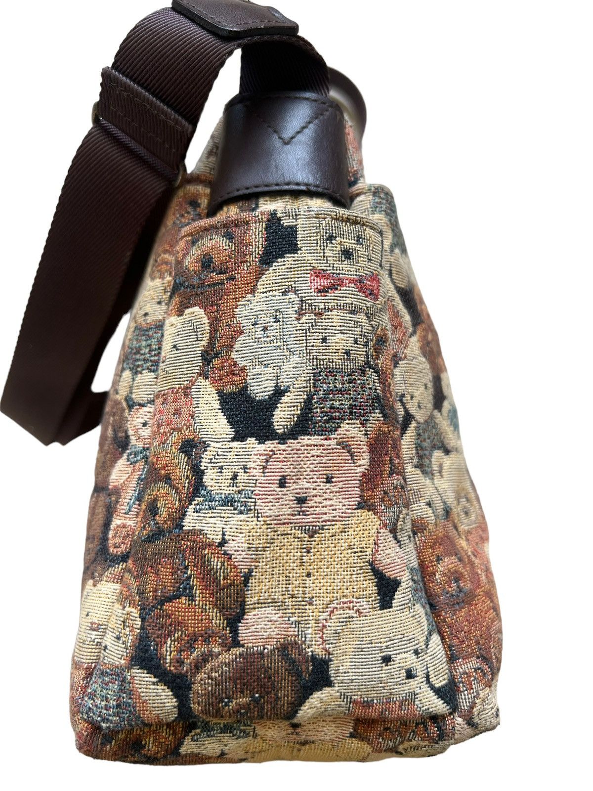 Japanese Brand Vintage Yamatoya Tokyo Ravi Ravi Jacquard Bears Sling Bag Size ONE SIZE - 8 Thumbnail
