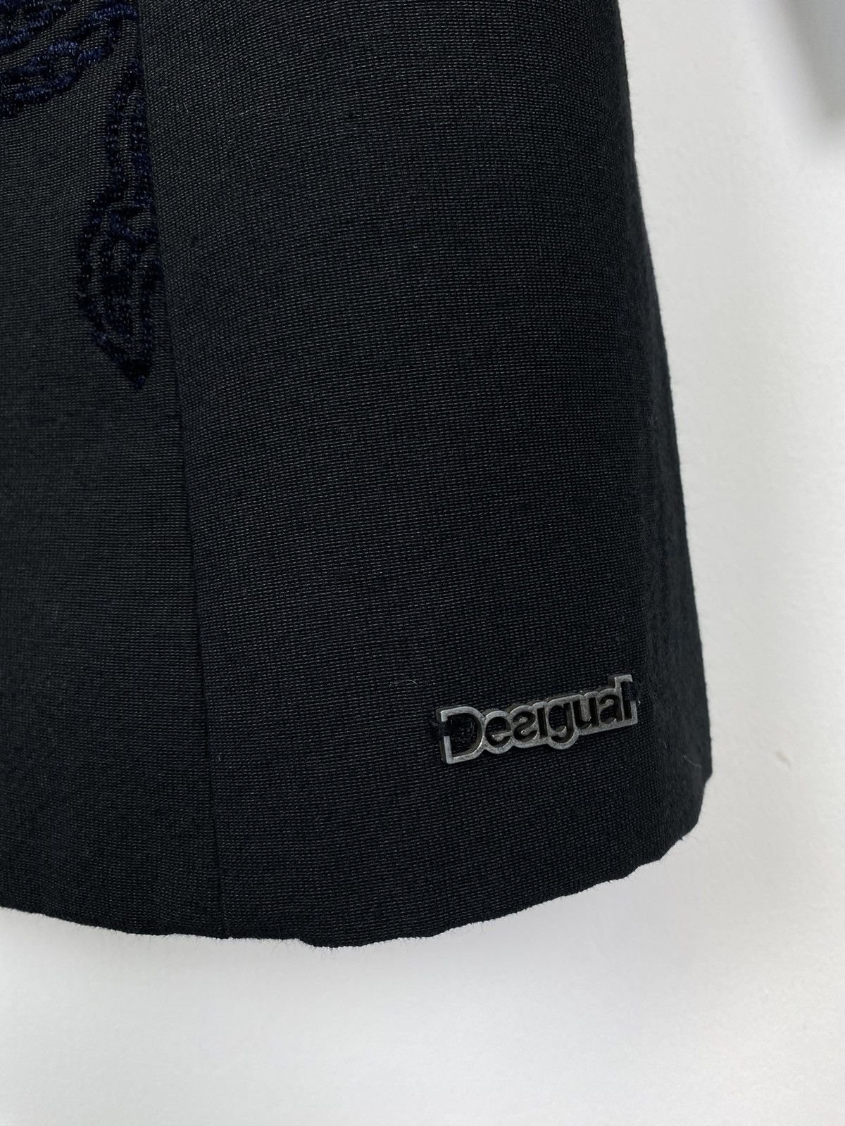 Desigual Vintage Desigual Floral Trench Coat Ladies Size 40 Black Y2K Size S / US 4 / IT 40 - 6 Thumbnail
