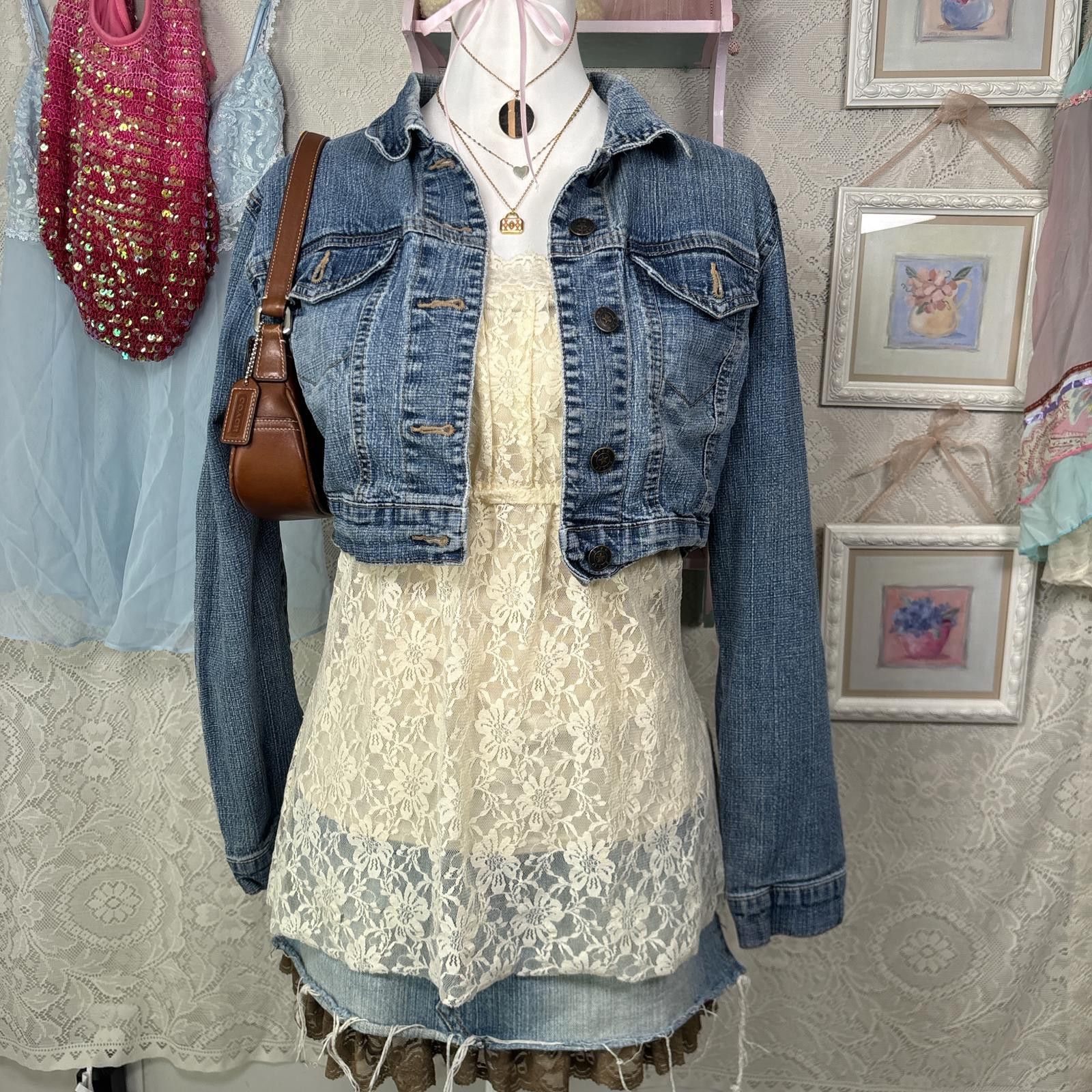 Other y2k distressed cropped light wash denim jacket Size L / US 10 / IT 46 - 1 Thumbnail