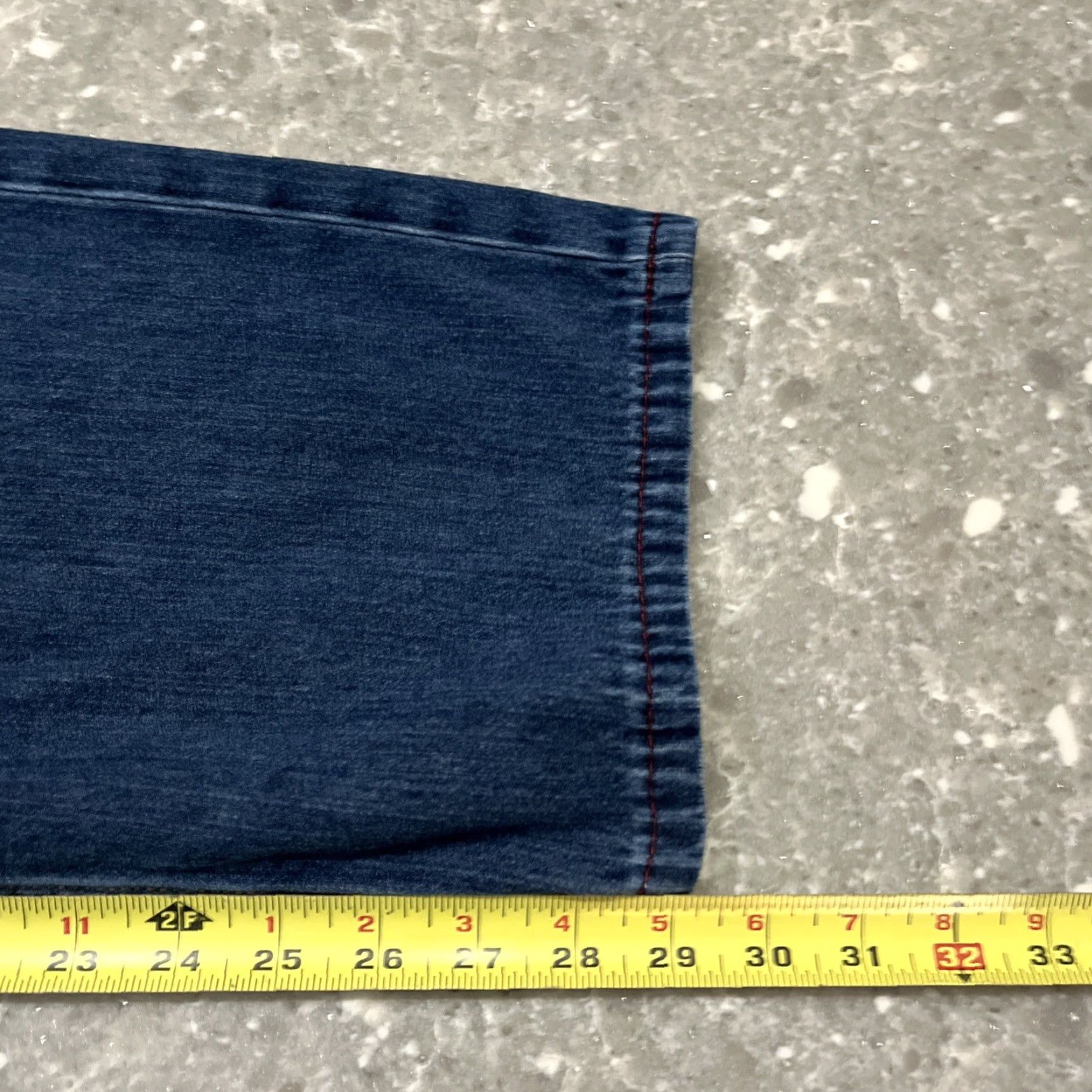 Tommy Bahama Tommy Bahama Jeans Men 38x29.5 Blue Denim Relaxed Straight Mid Rise 5-Pocket Button Closure N/A Size US 38 / EU 54 - 5 Thumbnail