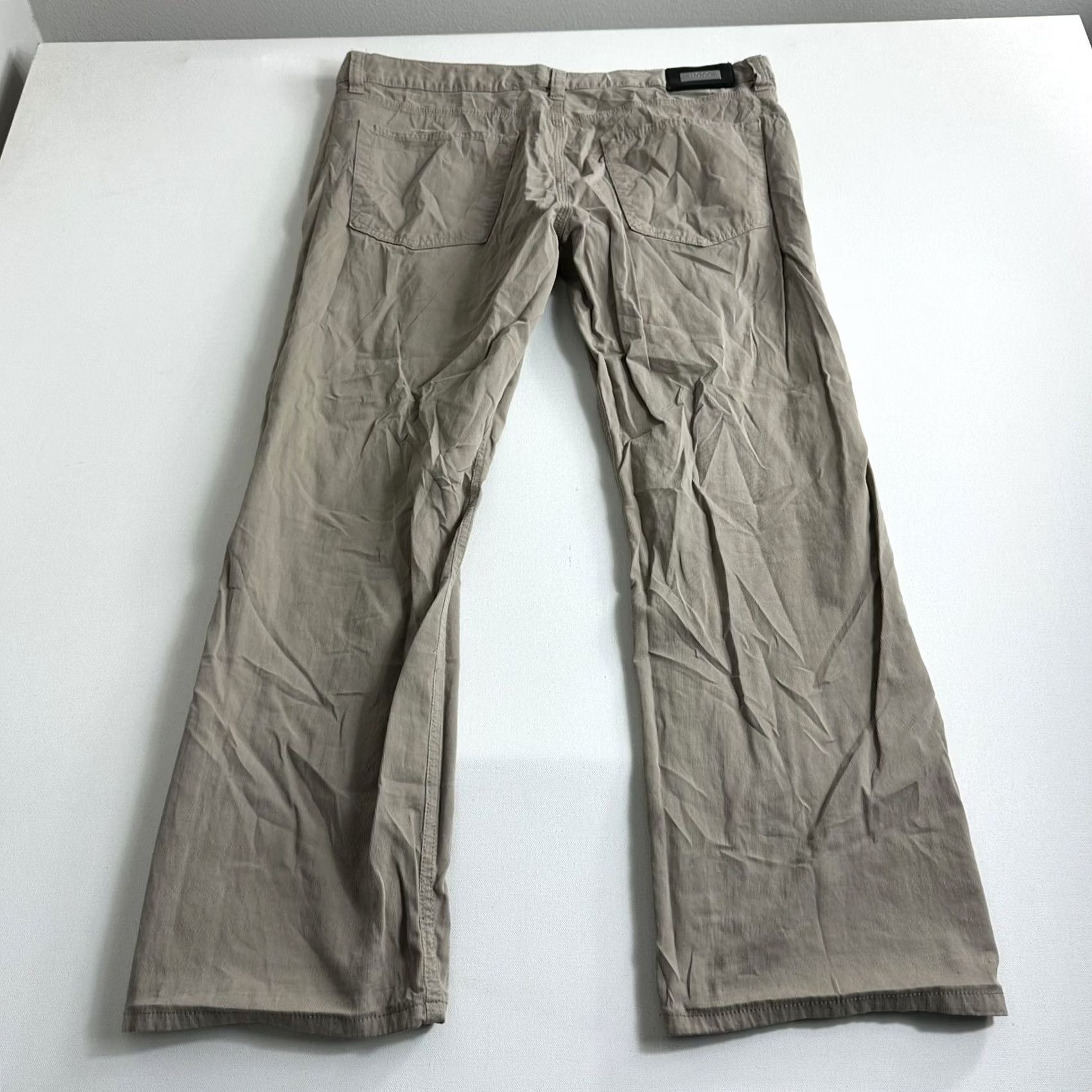 Hugo Boss VINTAGE HUGO BOSS Pants Chino Flat Front 38x30 Straight Leg Mens Brown Tan Chino Pants Mens Regular Size 38 Straight Leg Mens Size US 38 / EU 54 - 2 Thumbnail