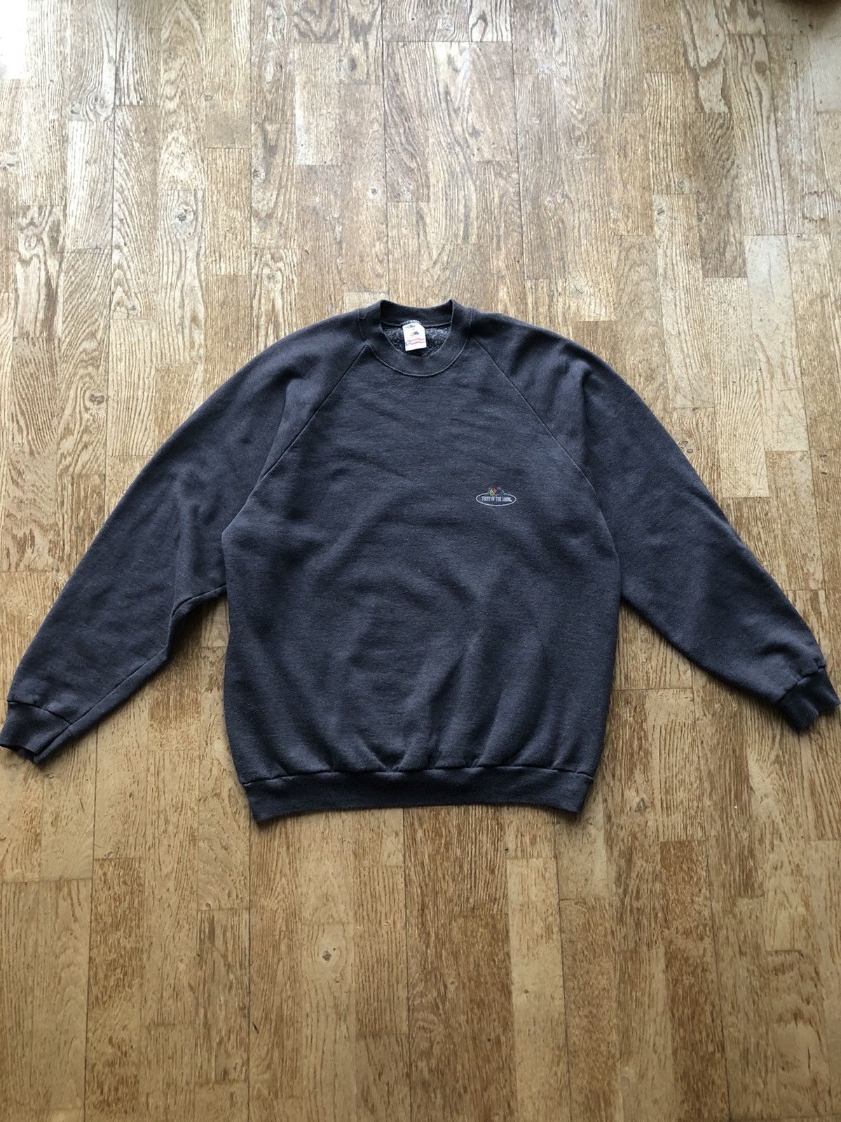 Fruit Of The Loom × Vintage FRUIT OF THE LOOM GREY CLASSIC CREWNECK SWEATSHIRT Size US L / EU 52-54 / 3 - 1 Thumbnail