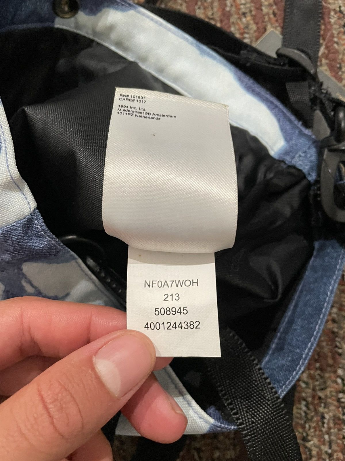 Supreme Supreme The North Face Bleached Denim Print Shoulder Bag Size ONE SIZE - 4 Thumbnail