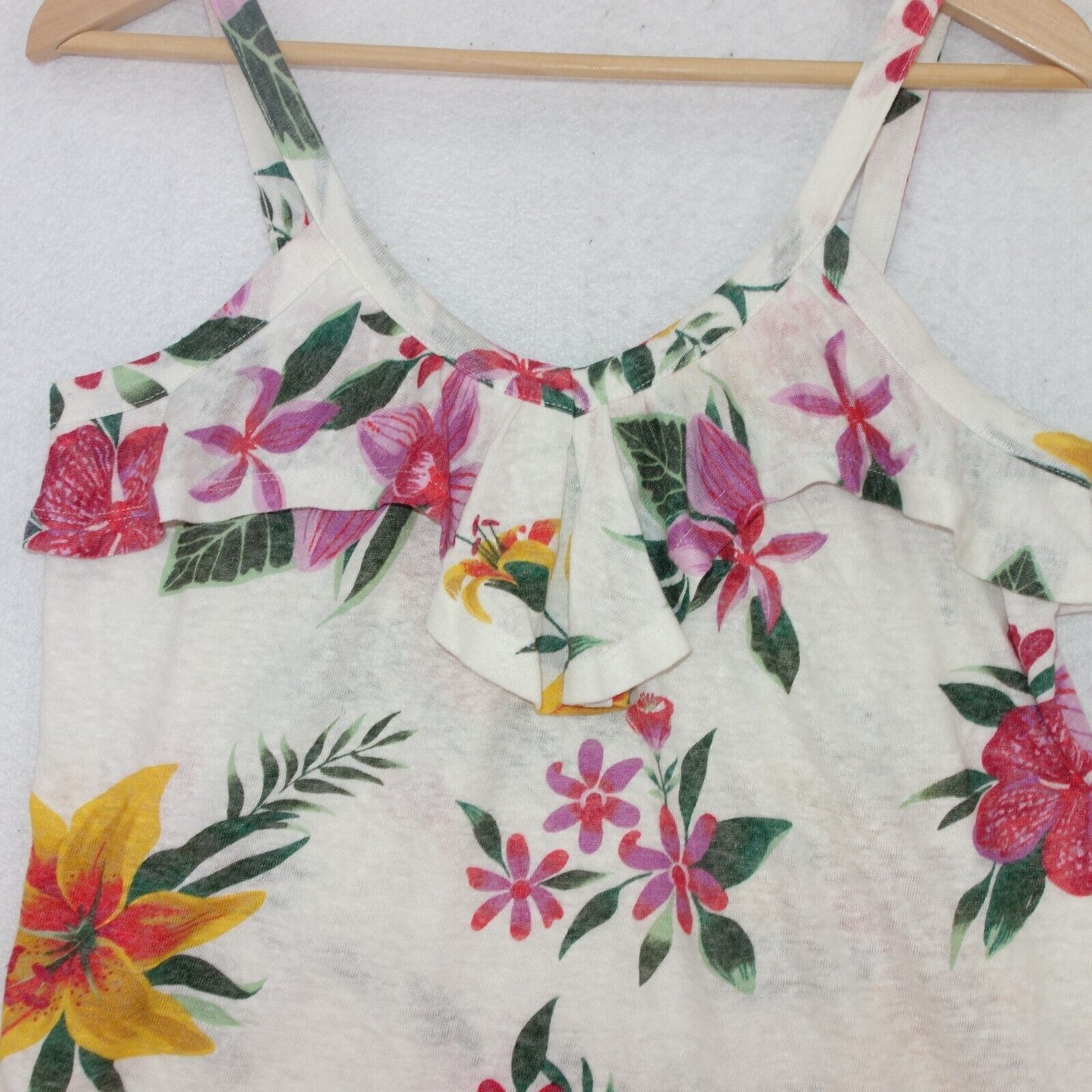 Old Navy Old Navy Tank Top White Crop Flowy Ruffle Strap Floral Size XS / US 0-2 / IT 36-38 - 2 Thumbnail